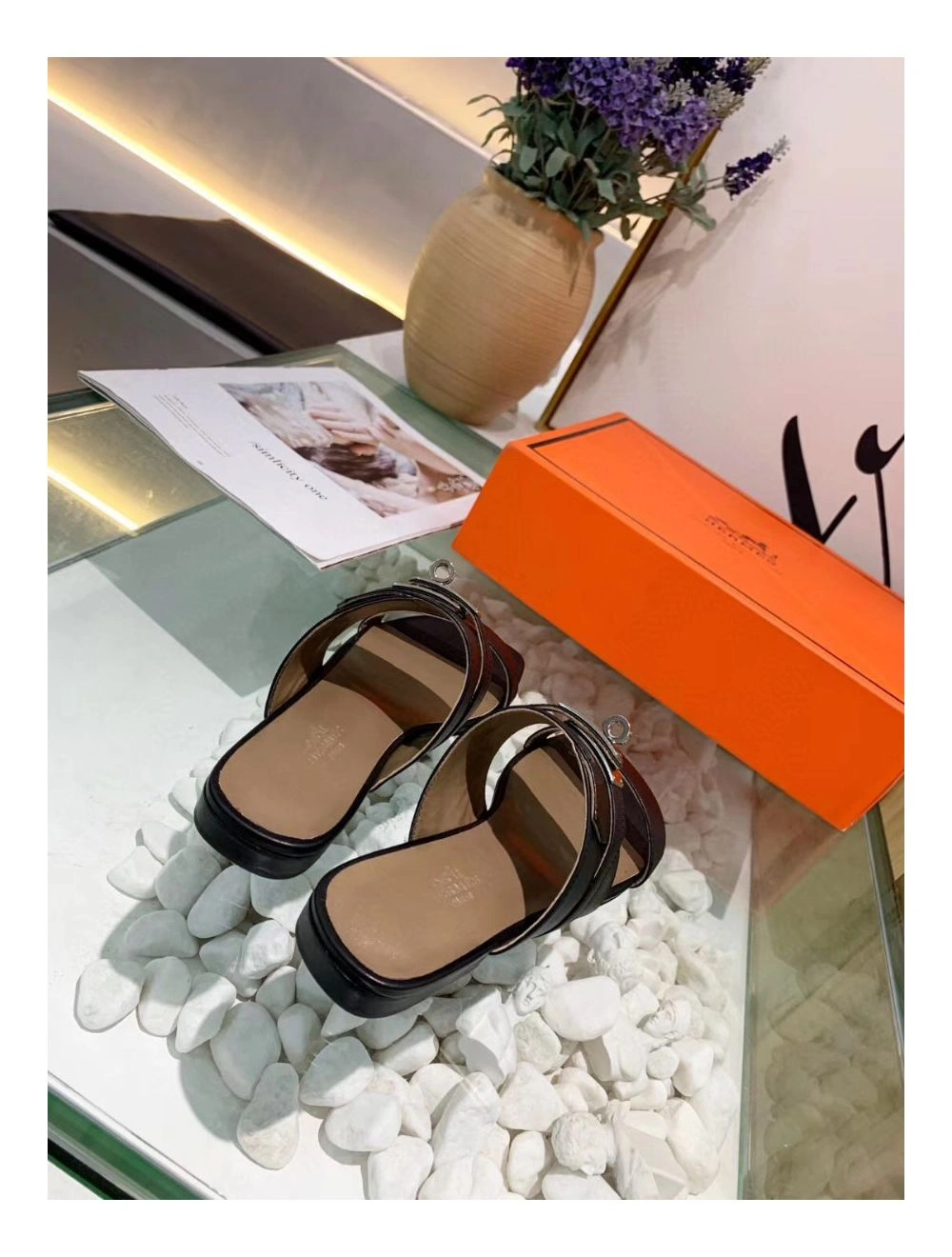 Hermes Avenue Sandals In Black Calfskin