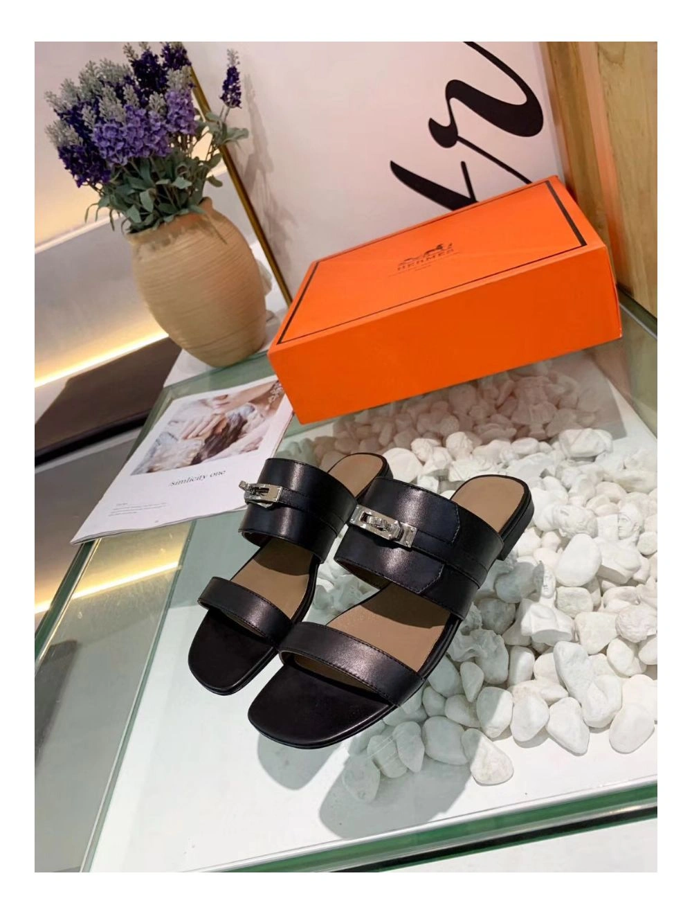Hermes Avenue Sandals In Black Calfskin