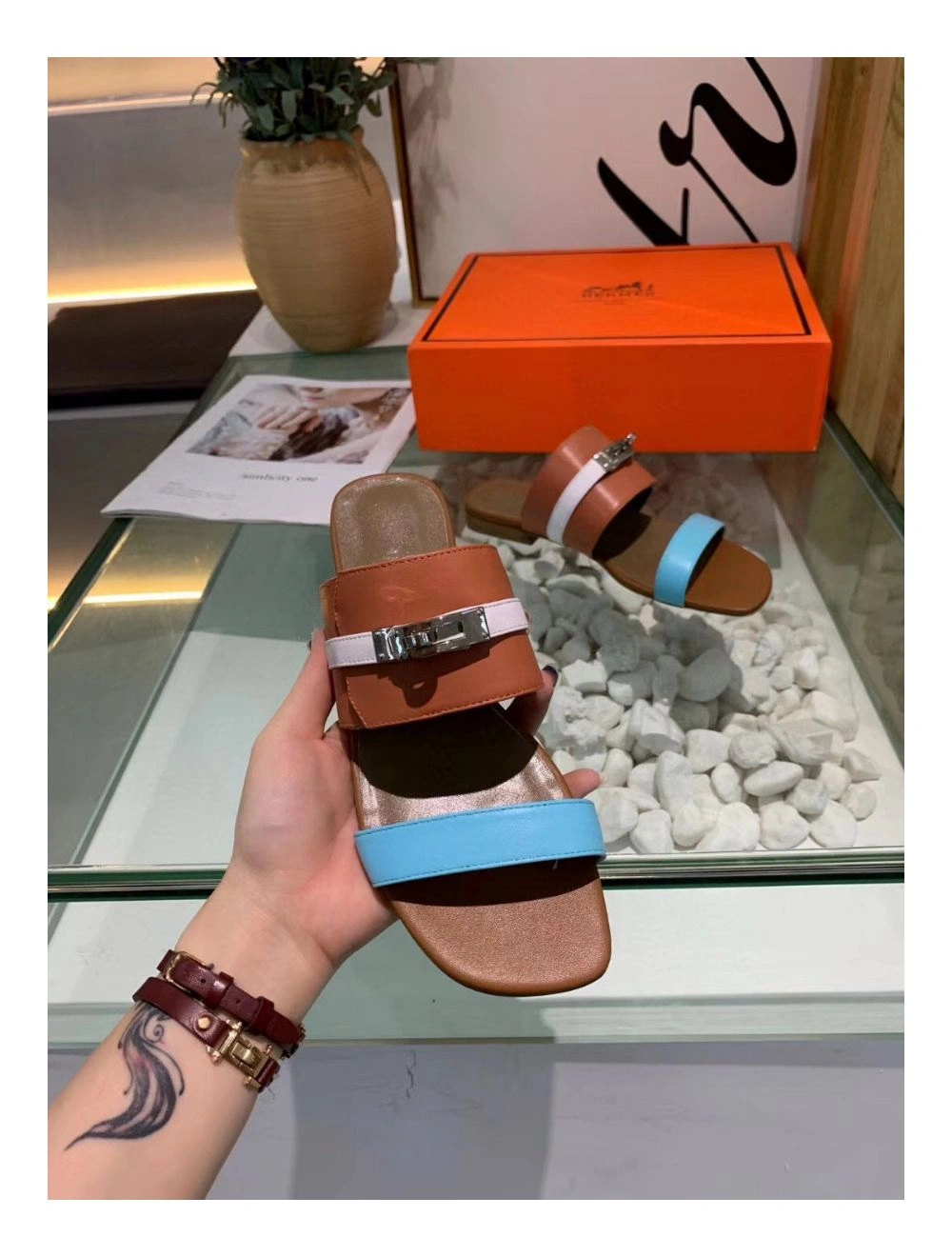 Hermes Avenue Sandals In Multicolour Calfskin