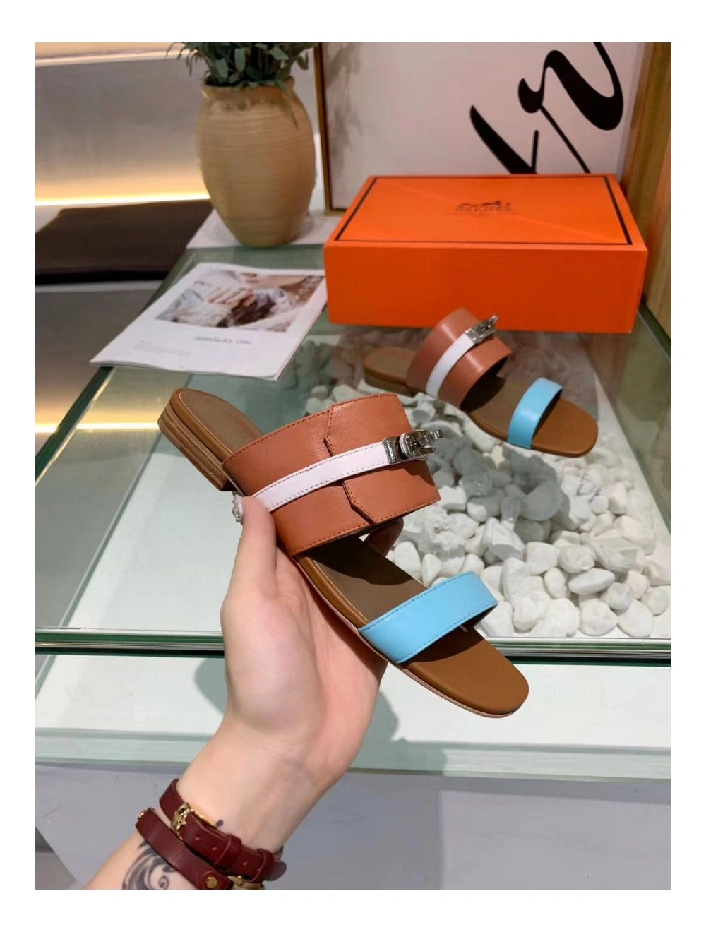 Hermes Avenue Sandals In Multicolour Calfskin