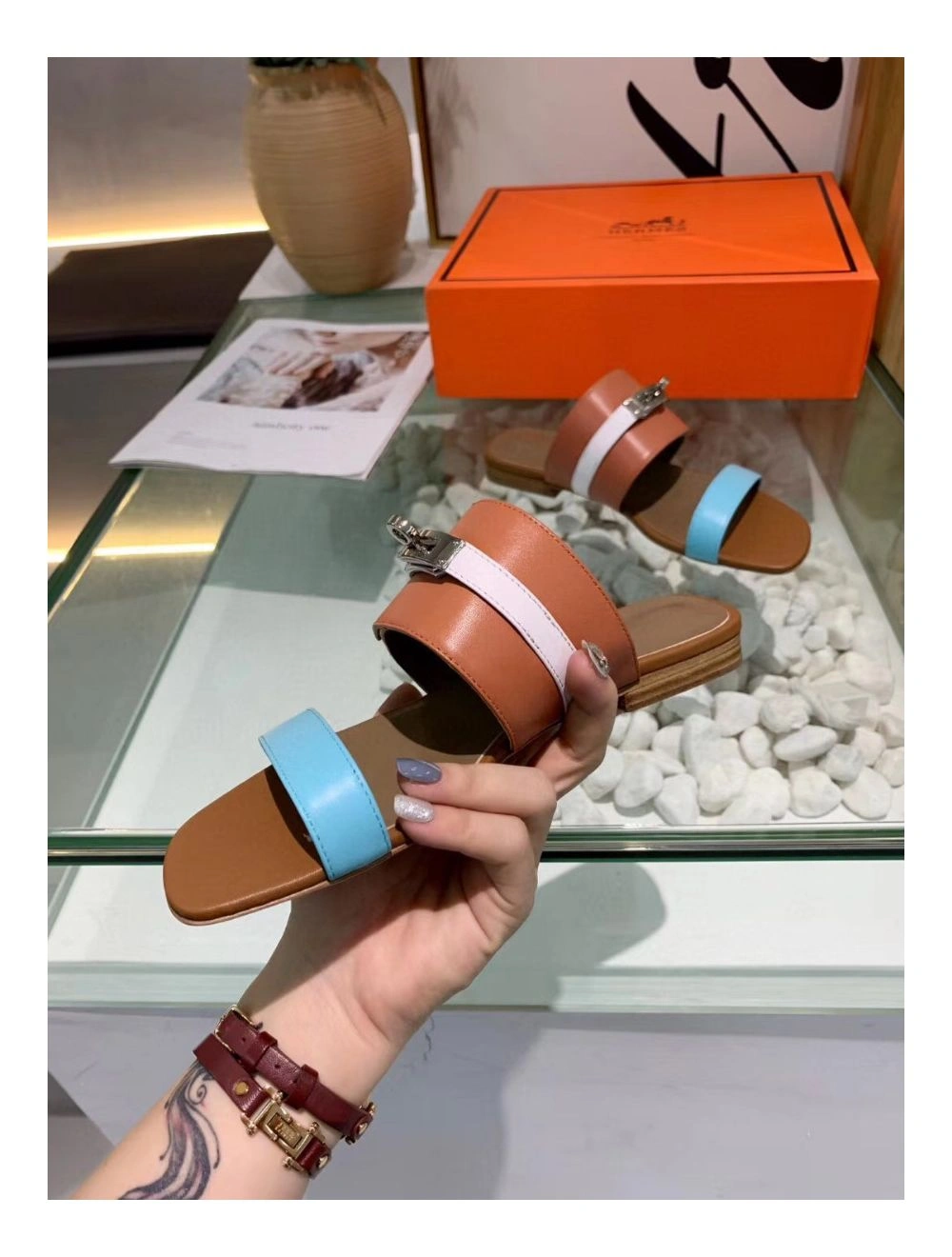 Hermes Avenue Sandals In Multicolour Calfskin