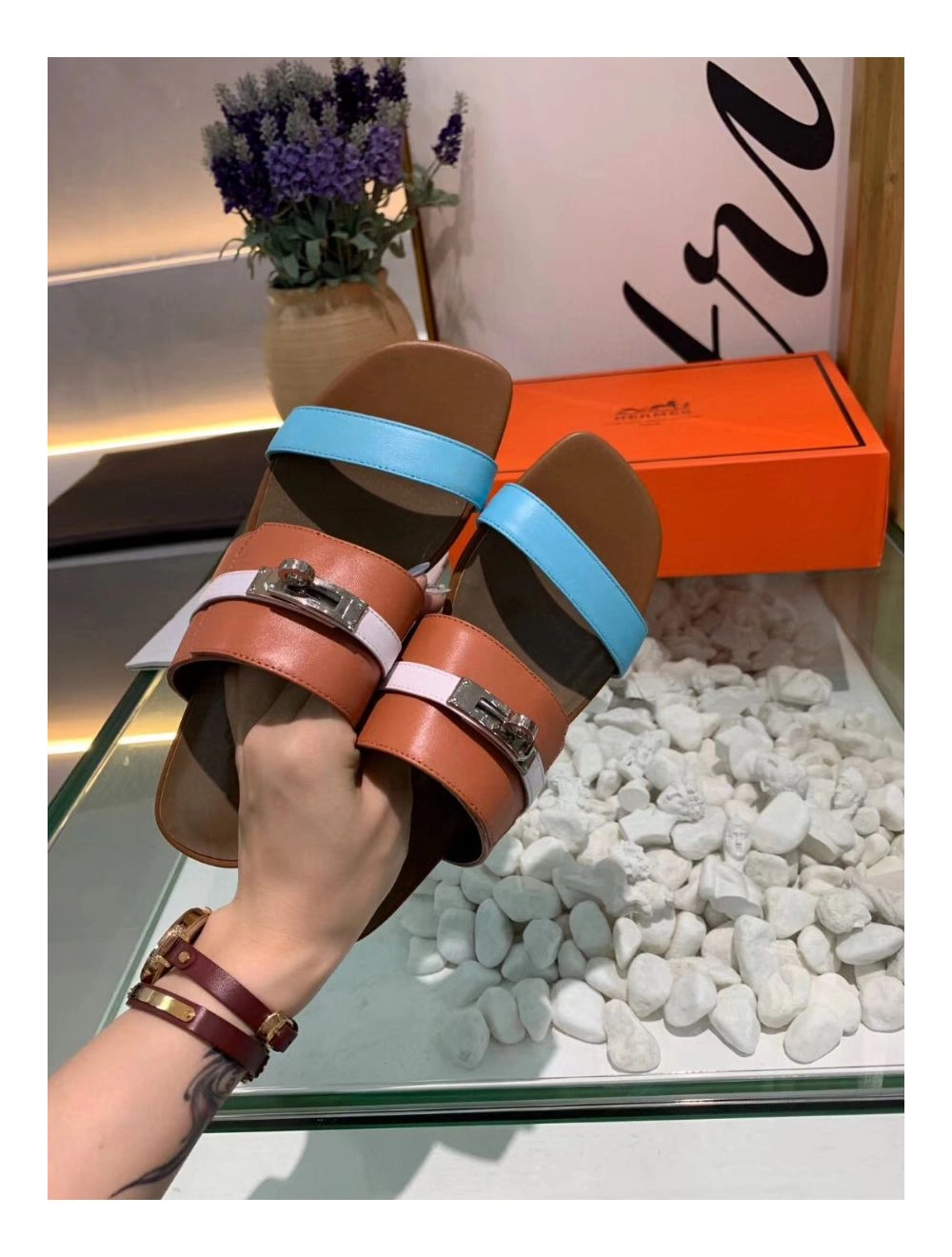 Hermes Avenue Sandals In Multicolour Calfskin