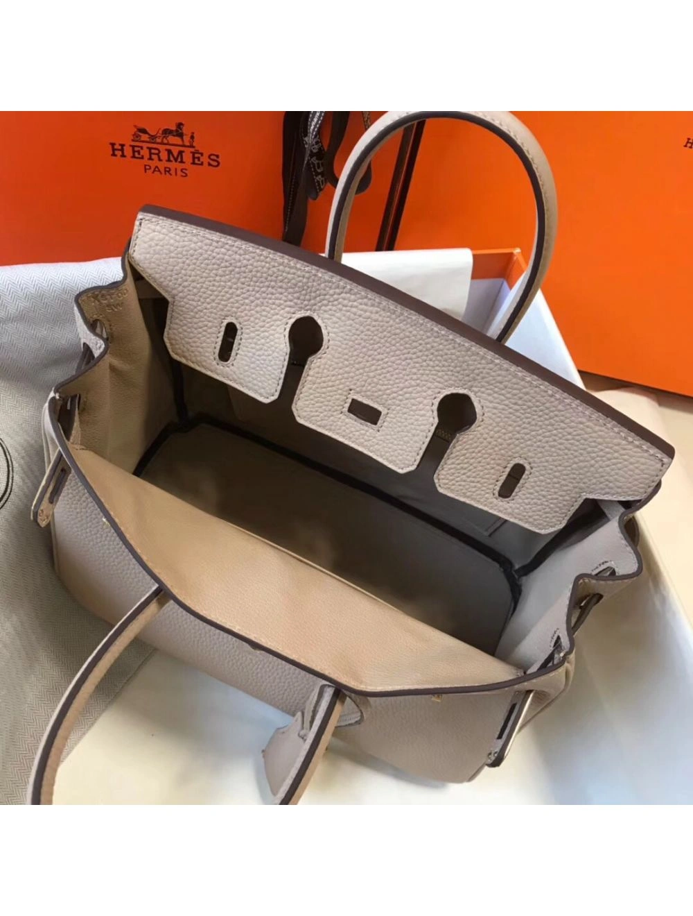 Hermes Birkin 25cm Bag In Beige Clemence Leather GHW