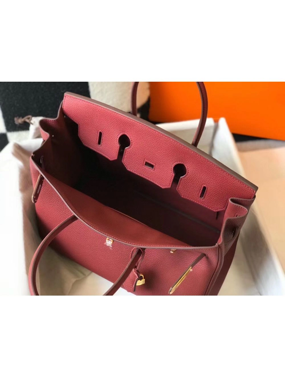 Hermes Birkin 35cm Bag In Bordeaux Clemence Leather GHW