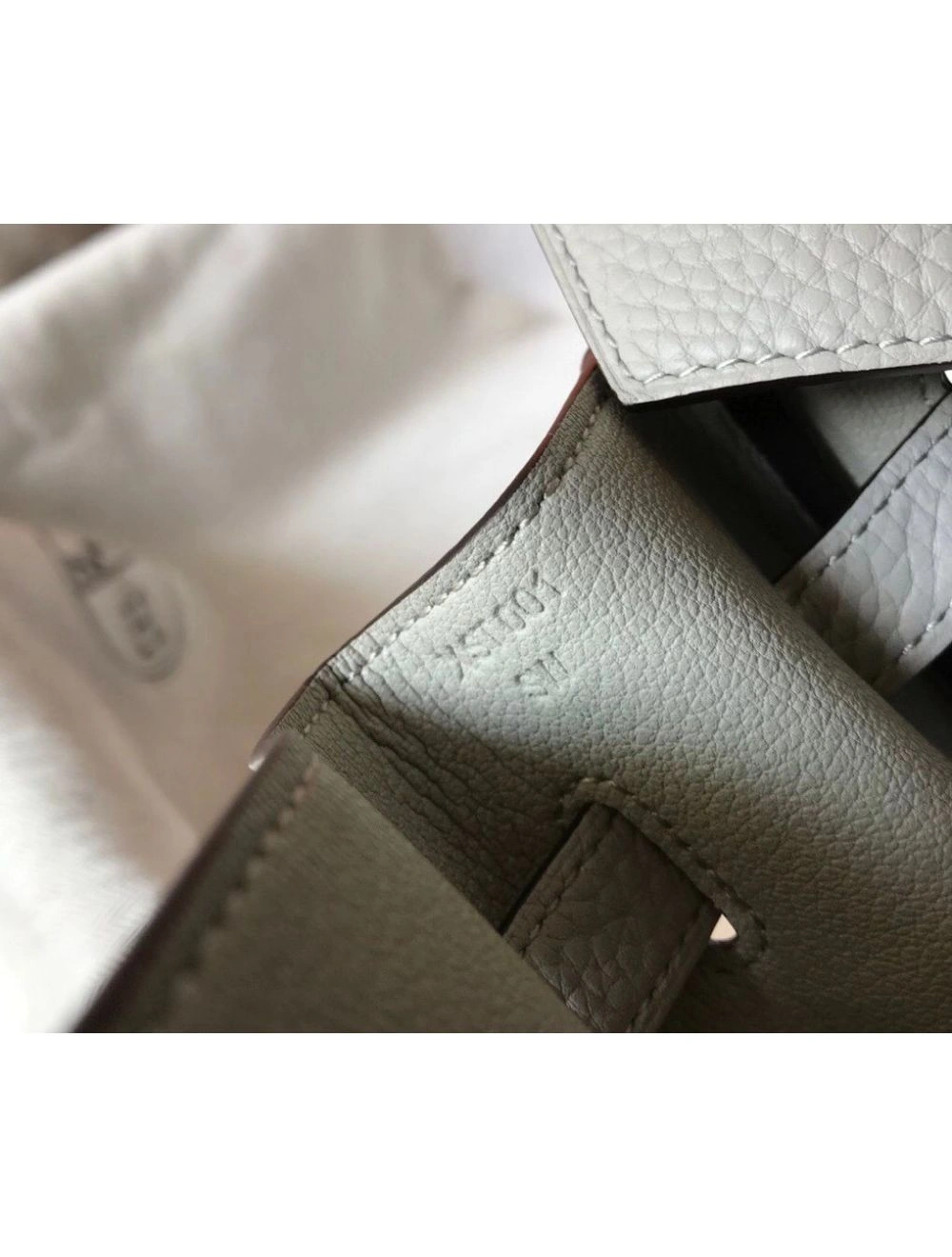 Hermes Birkin 35cm Bag In Pearl Grey Clemence Leather GHW