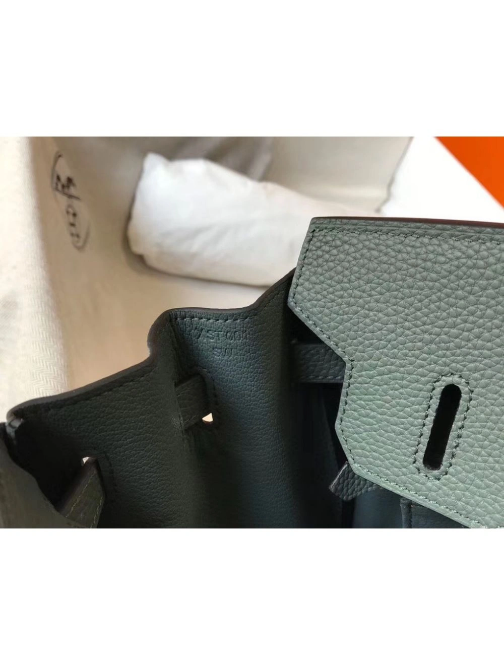 Hermes Birkin 35cm Bag In Vert Amande Clemence Leather GHW