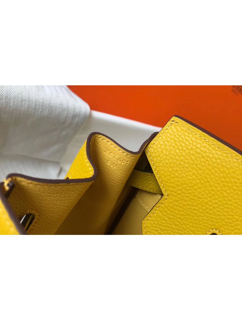 Hermes Birkin 35cm Bag In Yellow Clemence Leather GHW