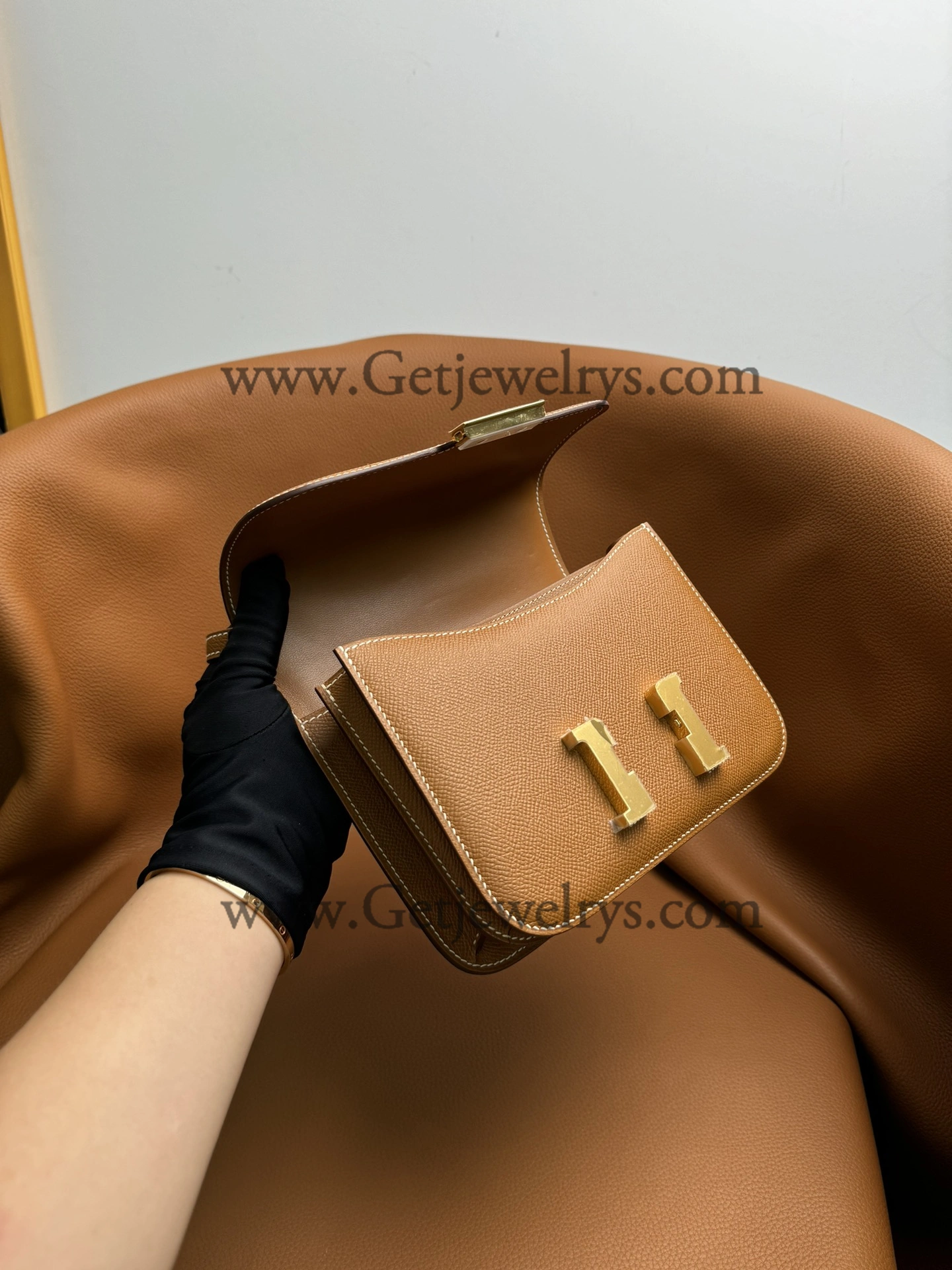 Hermes Constance 18cm Golden-Brown Epsom Leather Bag with Gold Hardware