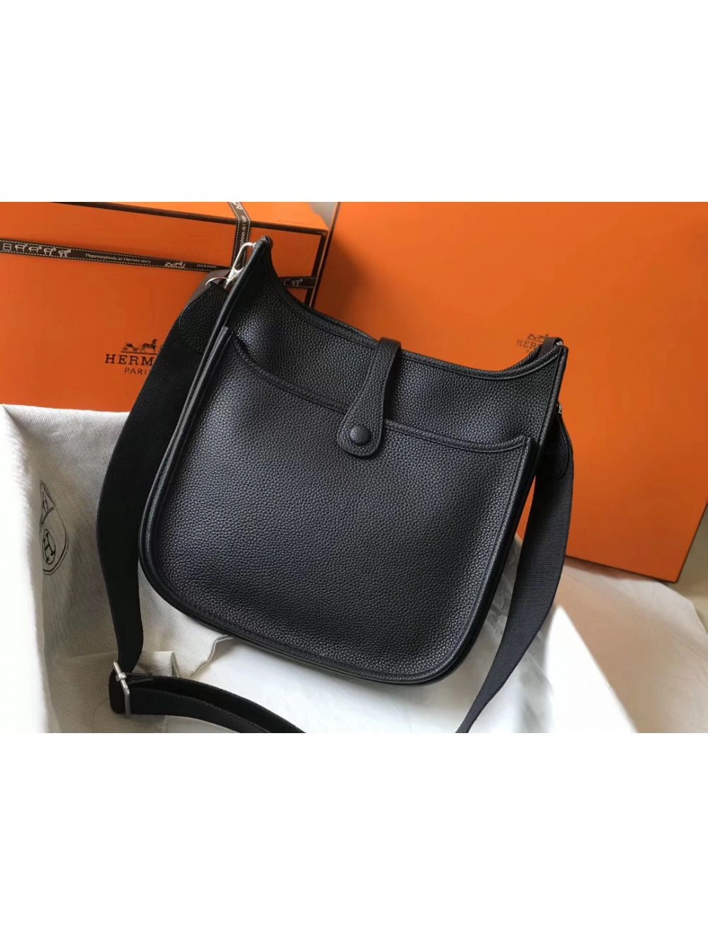 Hermes Evelyne III 29 PM Bag In Black Clemence Leather