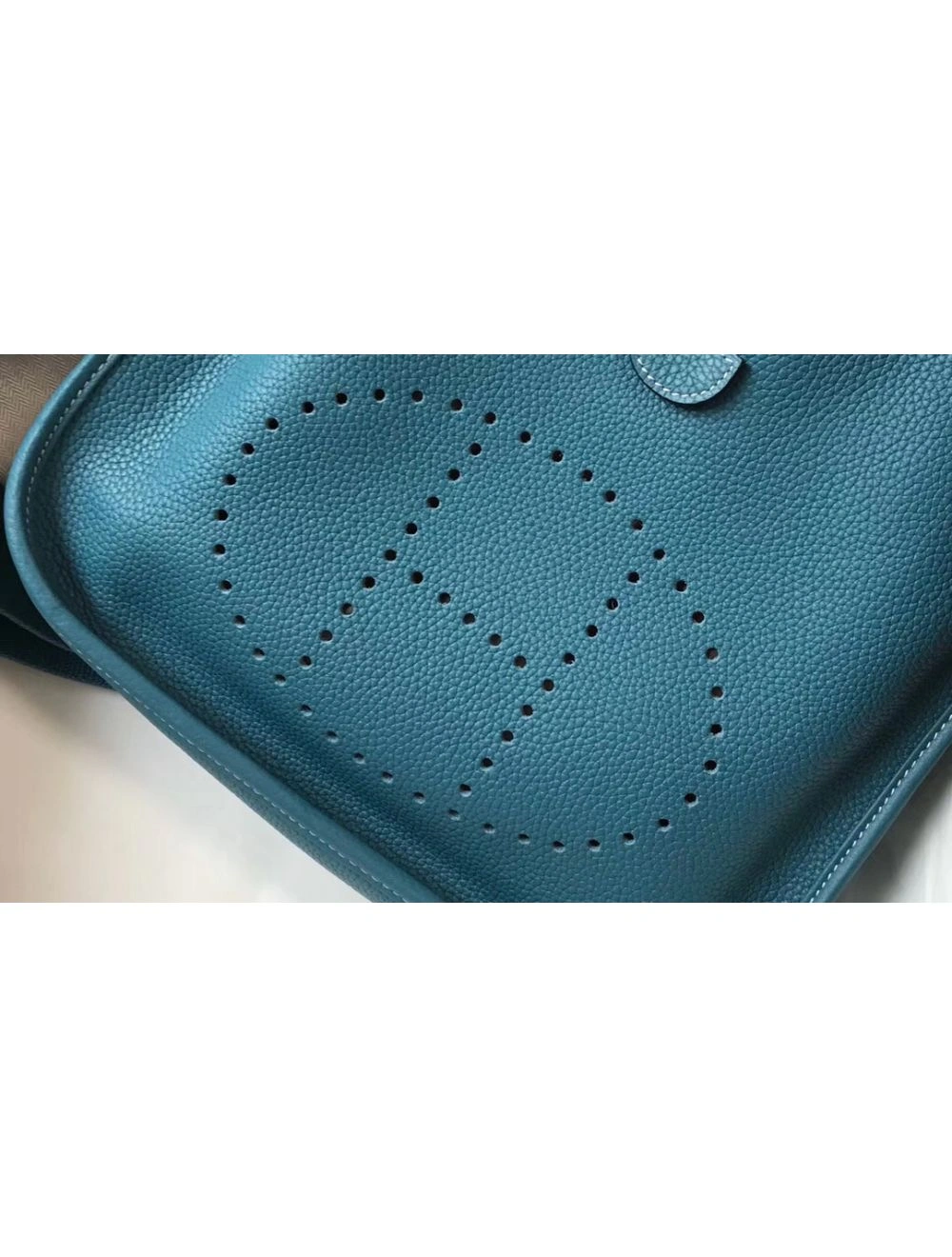 Hermes Evelyne III 29 PM Bag In Blue Jean Clemence Leather