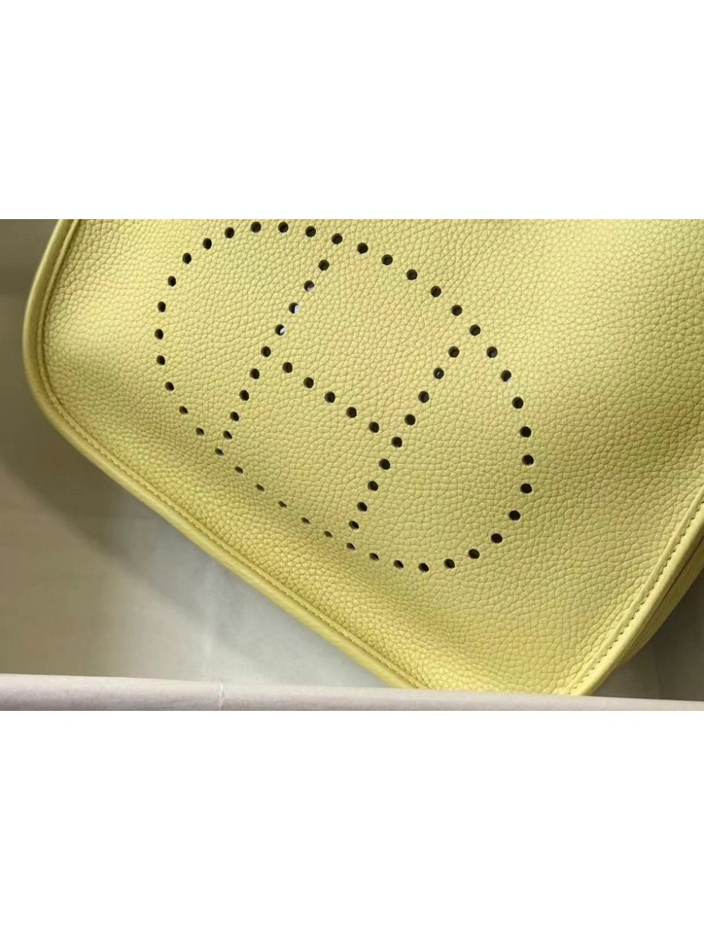Hermes Evelyne III 29 PM Bag In Jaune Poussin Clemence Leather