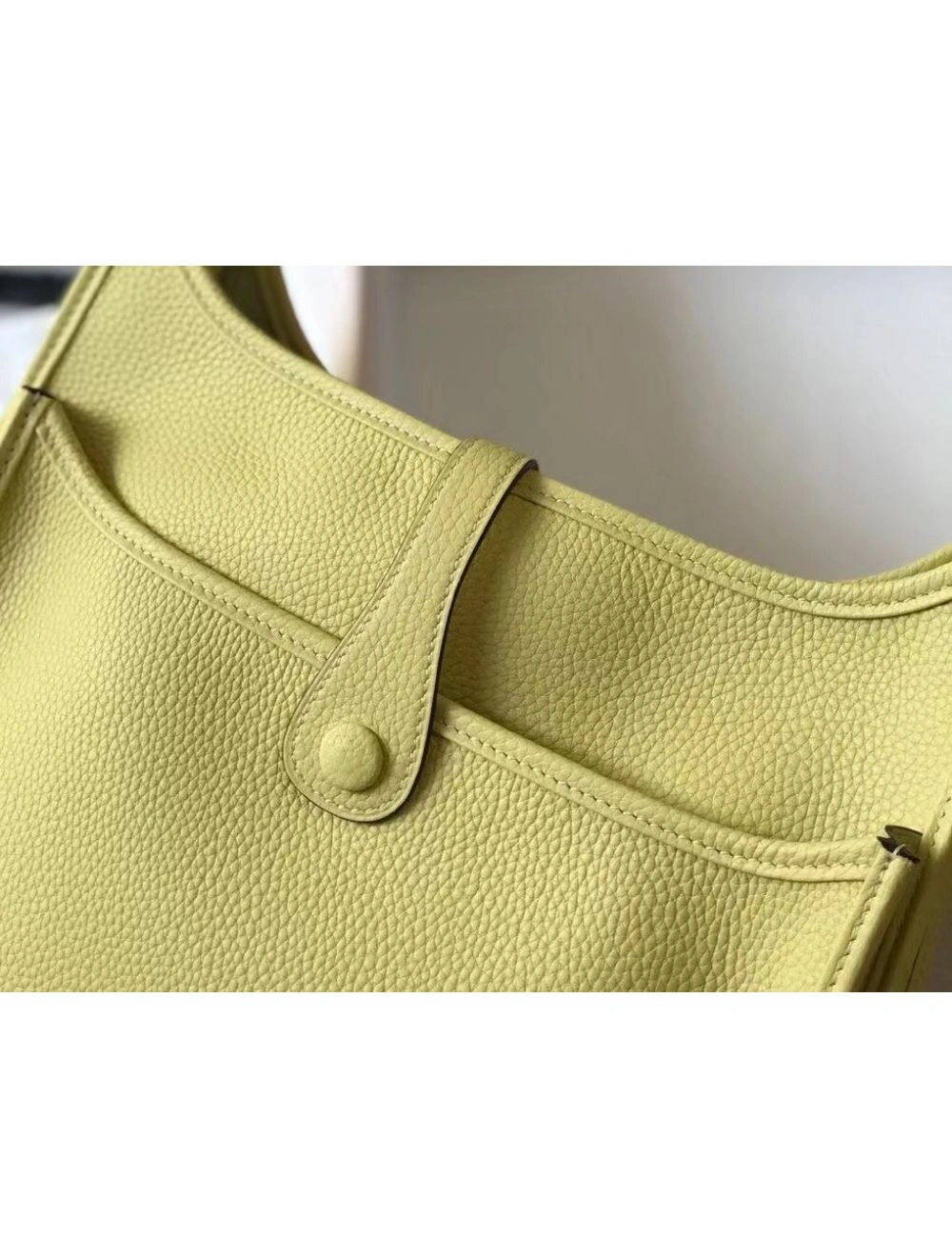 Hermes Evelyne III 29 PM Bag In Jaune Poussin Clemence Leather