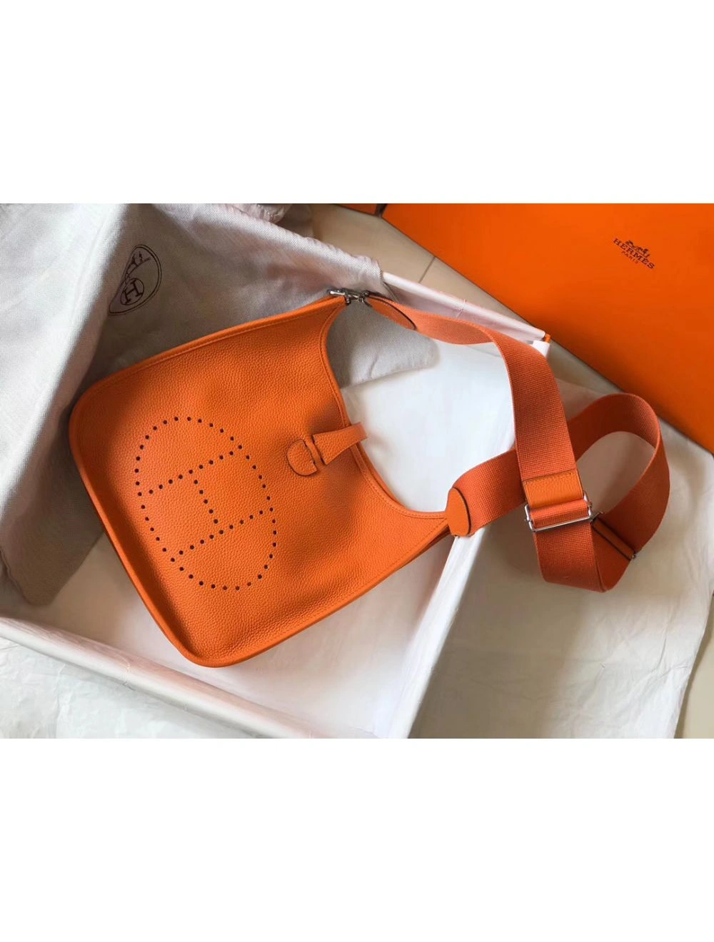 Hermes Evelyne III 29 PM Bag In Orange Clemence Leather