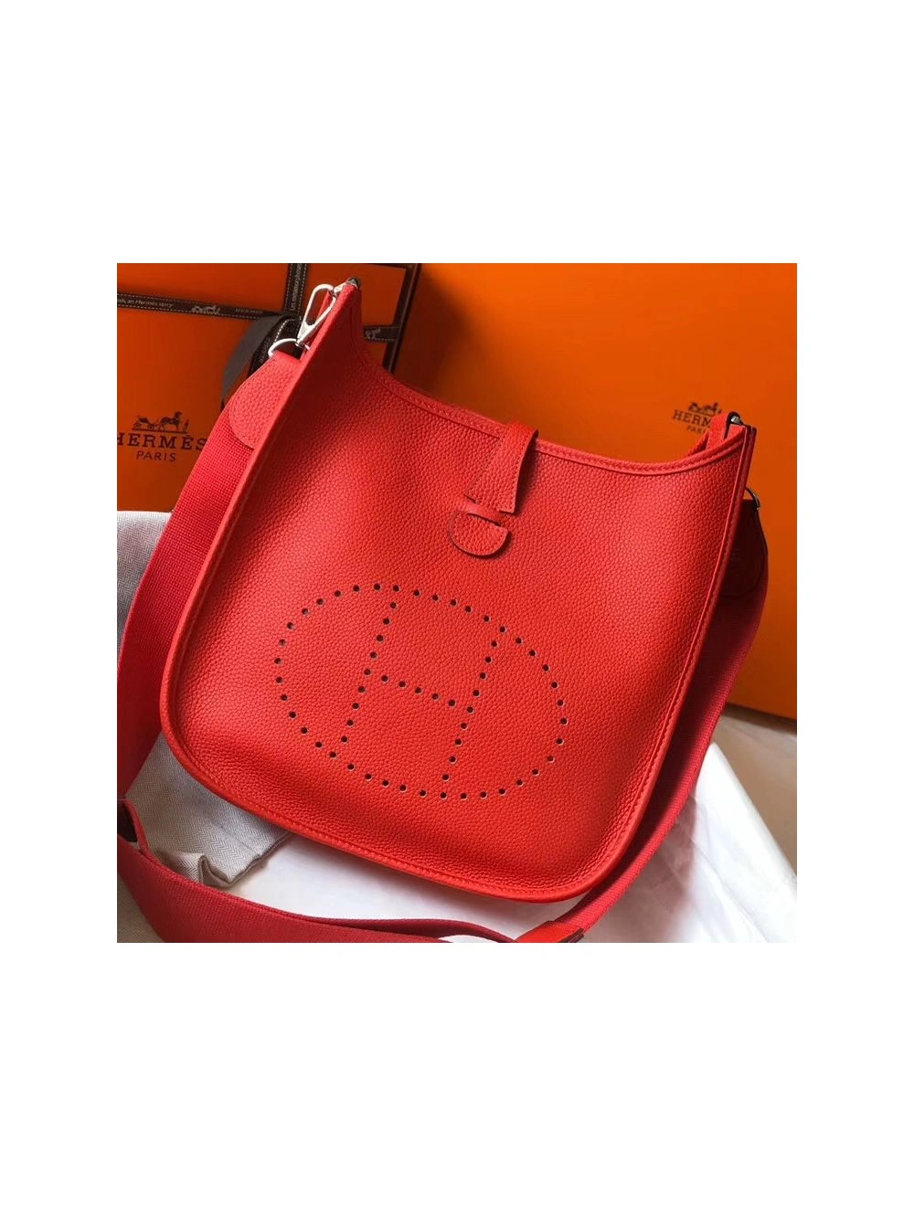 Hermes Evelyne III 29 PM Bag In Red Clemence Leather