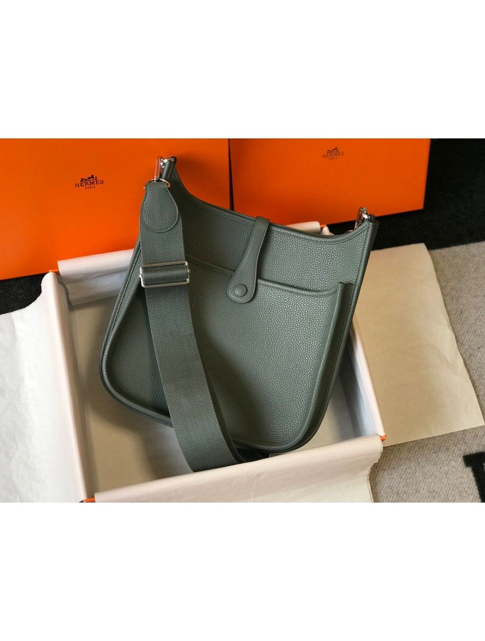 Hermes Evelyne III 29 PM Bag In Vert Amande Clemence Leather