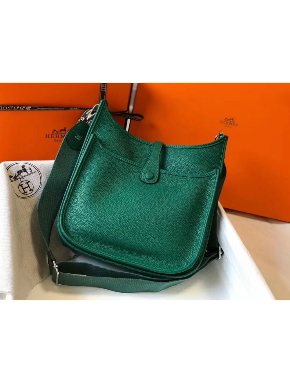 Hermes Evelyne III 29 PM Bag In Vert Vertigo Clemence Leather