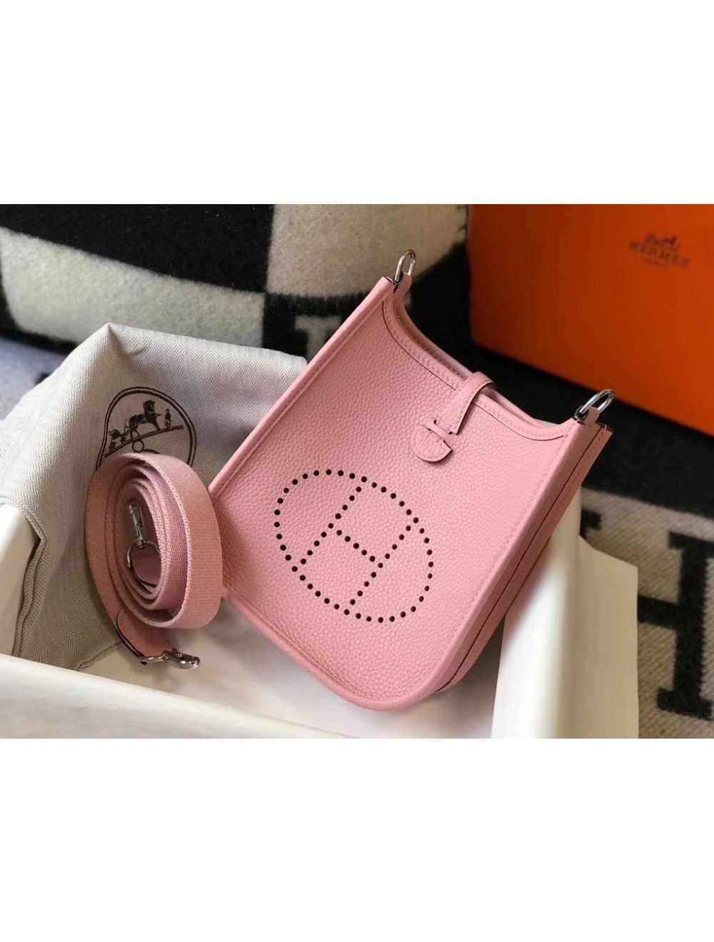 Hermes Evelyne III TPM Bag In Pink Clemence Leather