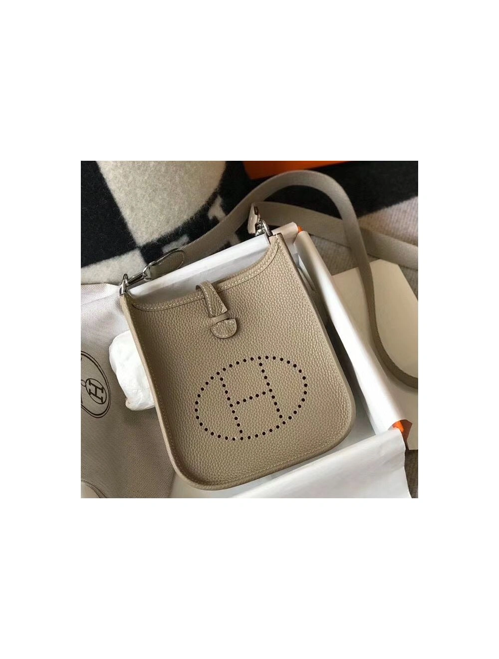 Hermes Evelyne III TPM Bag In Tourterelle Clemence Leather