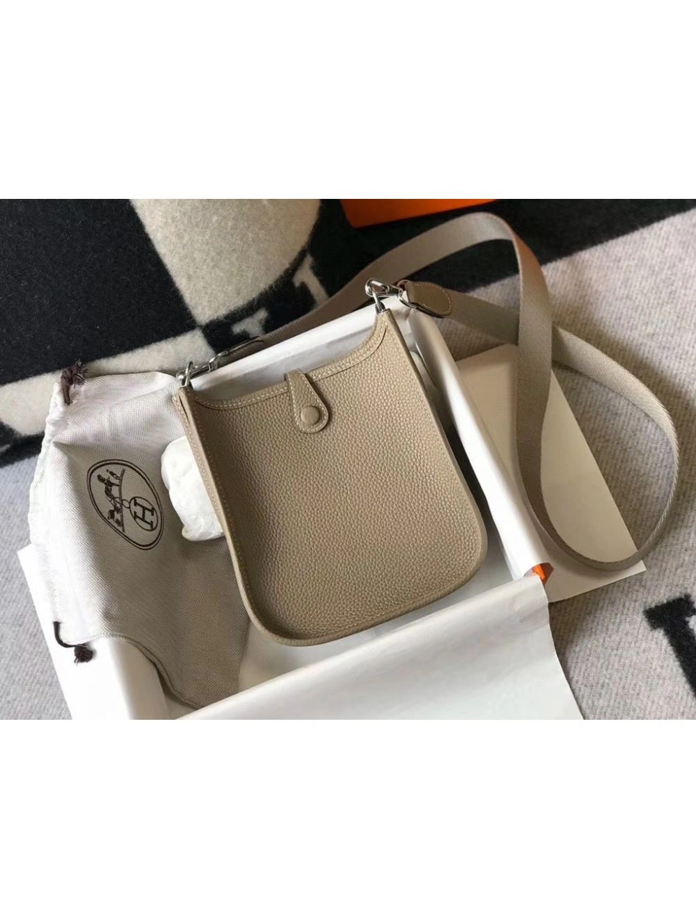 Hermes Evelyne III TPM Bag In Tourterelle Clemence Leather