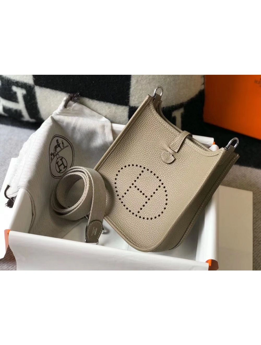 Hermes Evelyne III TPM Bag In Tourterelle Clemence Leather