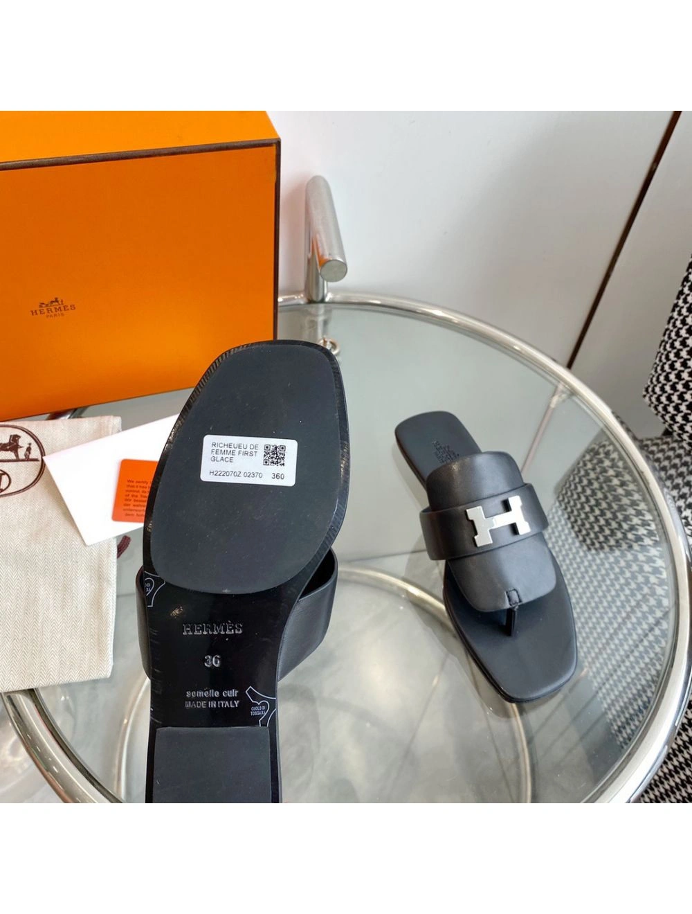 Hermes Galerie Sandals In Black Calfskin