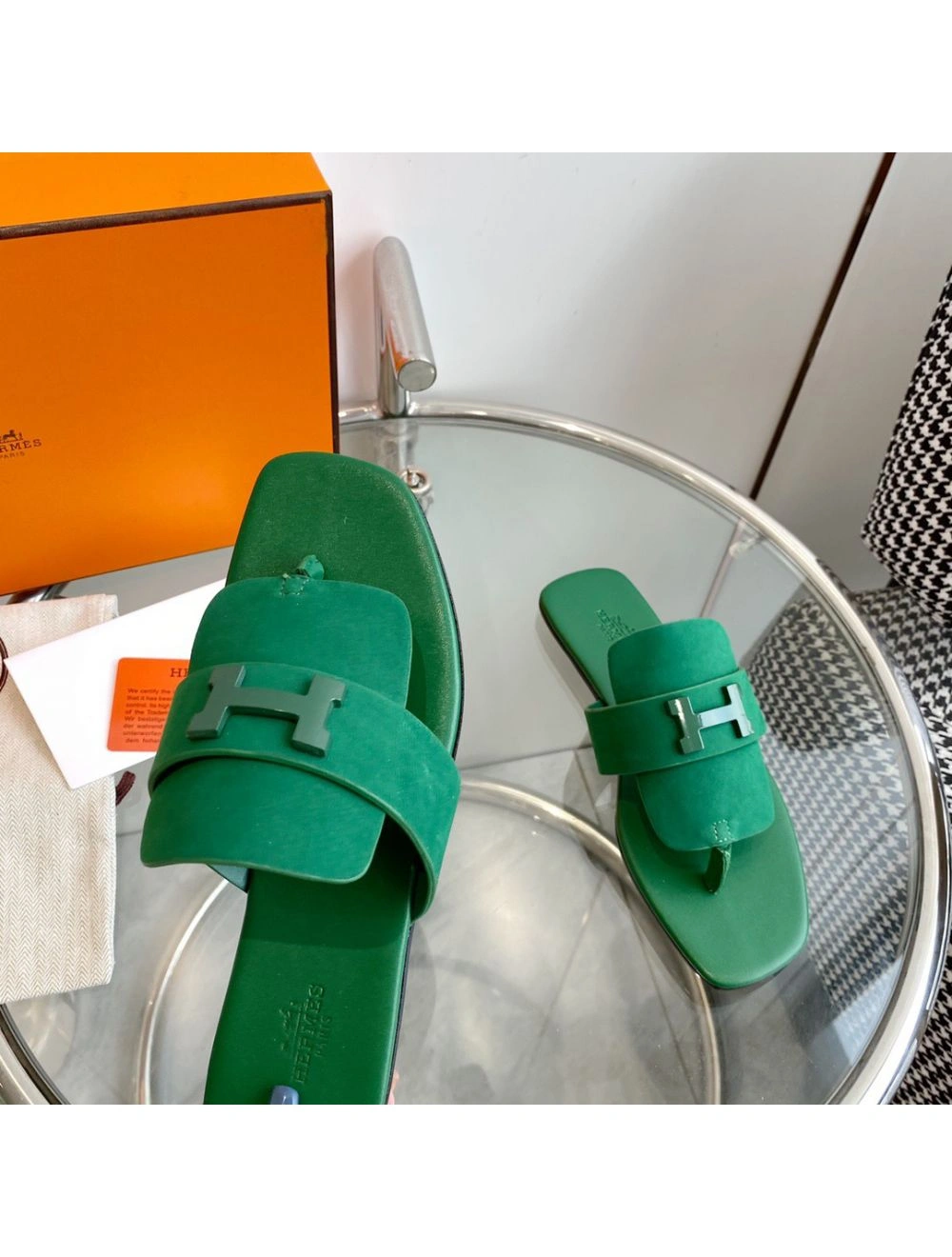 Hermes Galerie Sandals In Green Suede Leather
