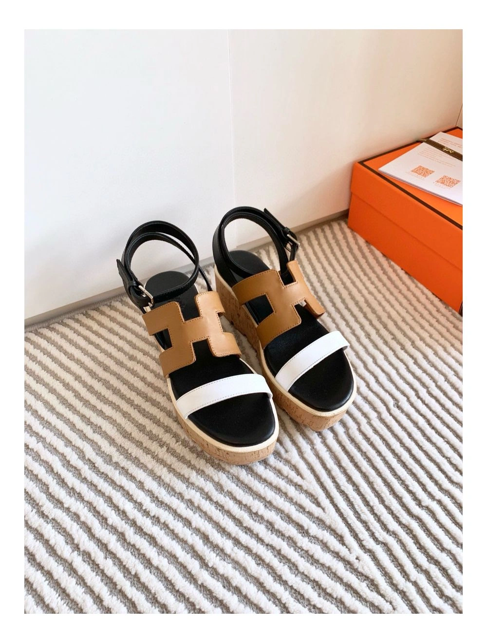 Hermes Havane 30 Sandals in Bi-color Calfskin Leather