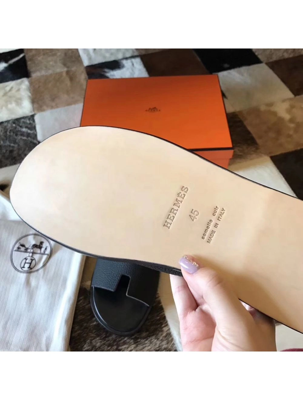 Hermes Izmir Sandals In Black Clemence Leather