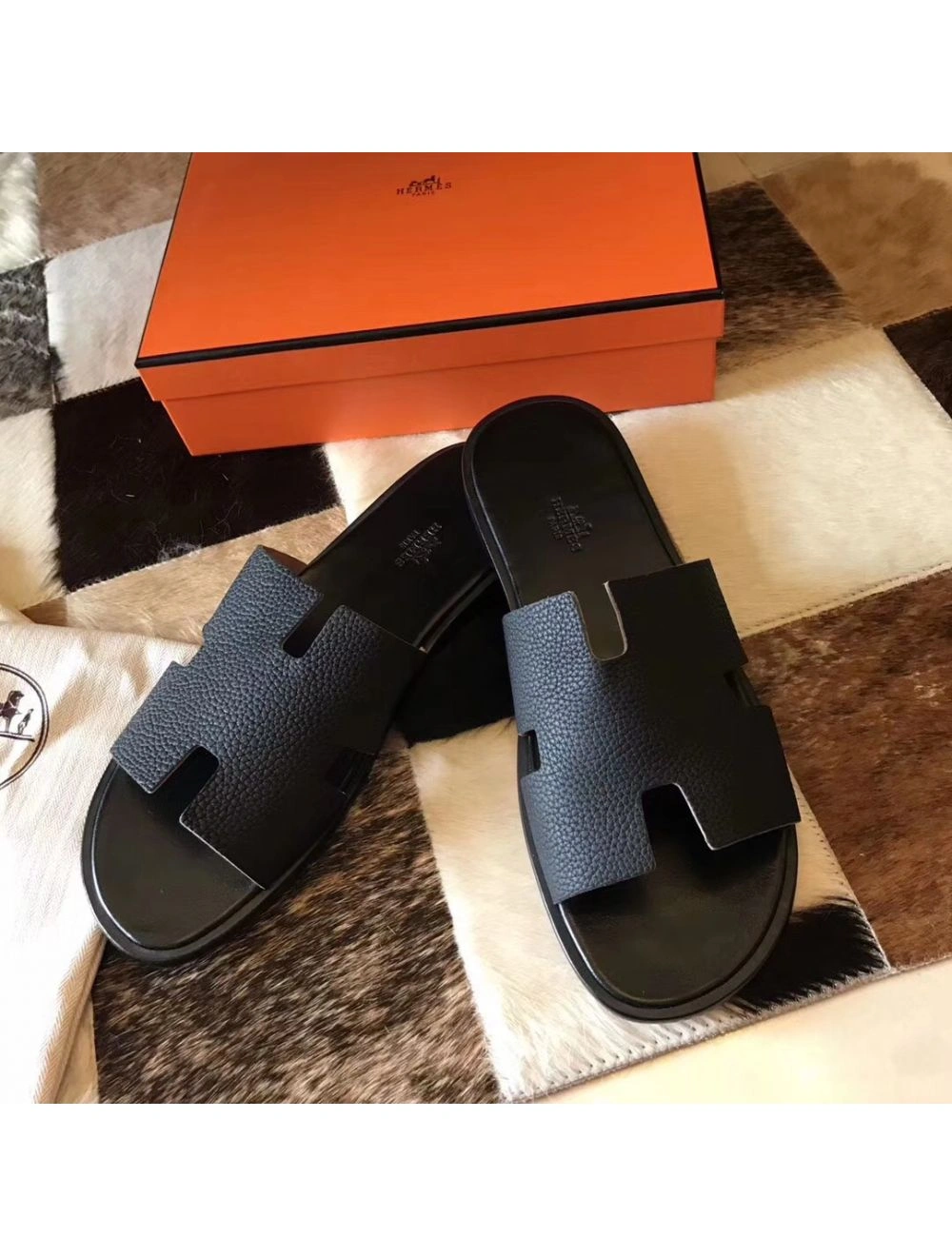Hermes Izmir Sandals In Black Clemence Leather
