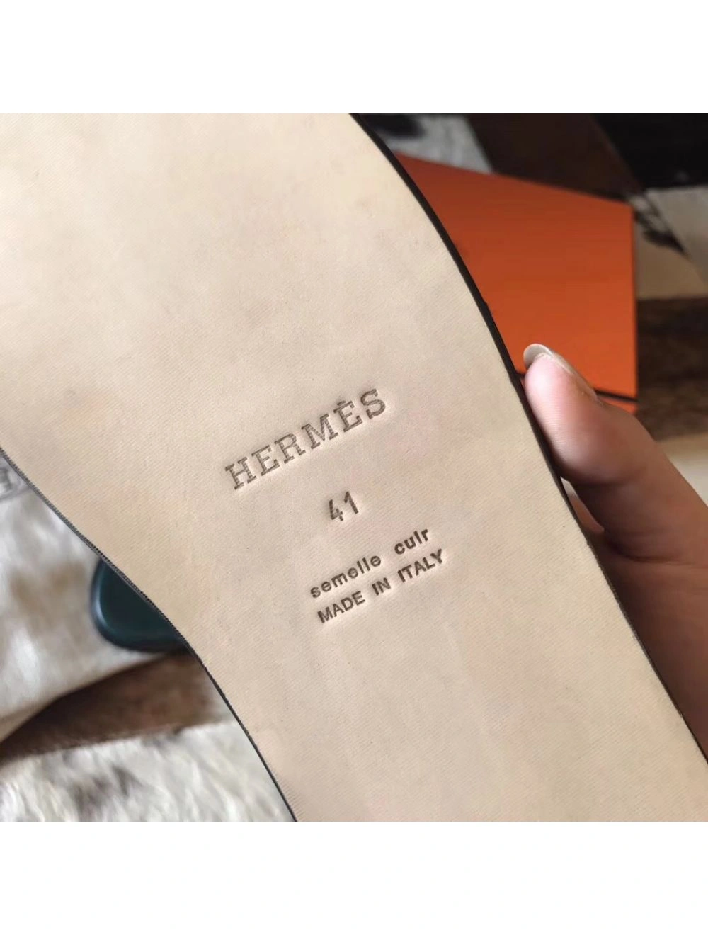 Hermes Izmir Sandals In Green Suede Leather