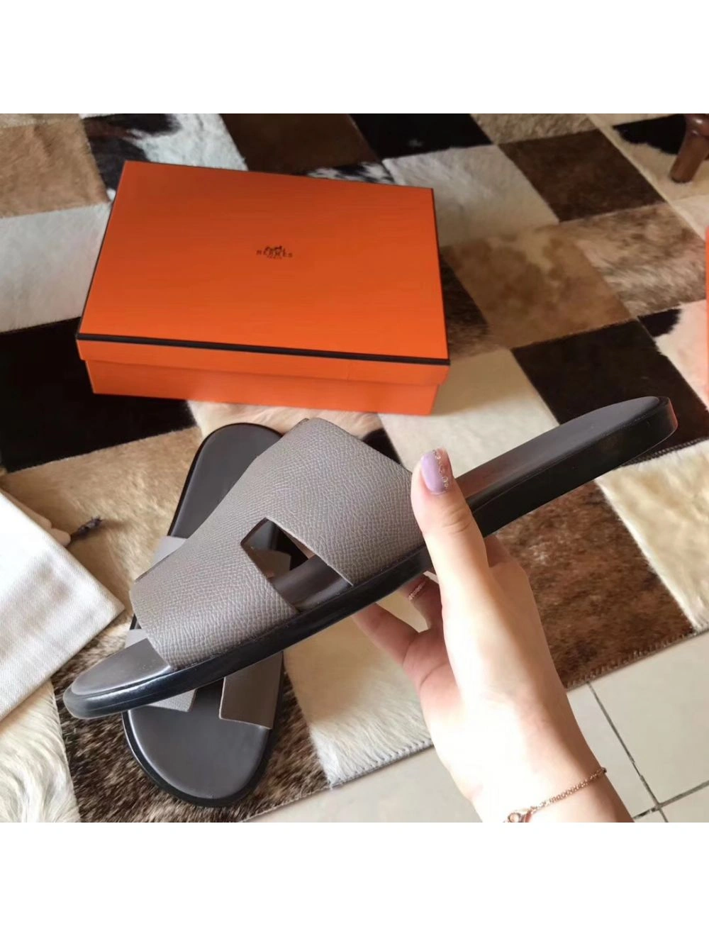 Hermes Izmir Sandals In Grey Epsom Leather