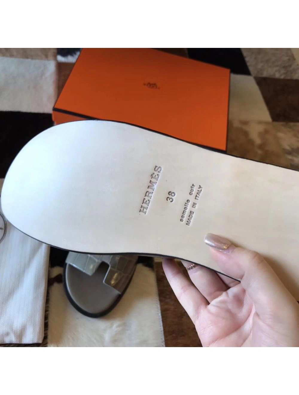 Hermes Izmir Sandals In Grey Shiny Niloticus Crocodile