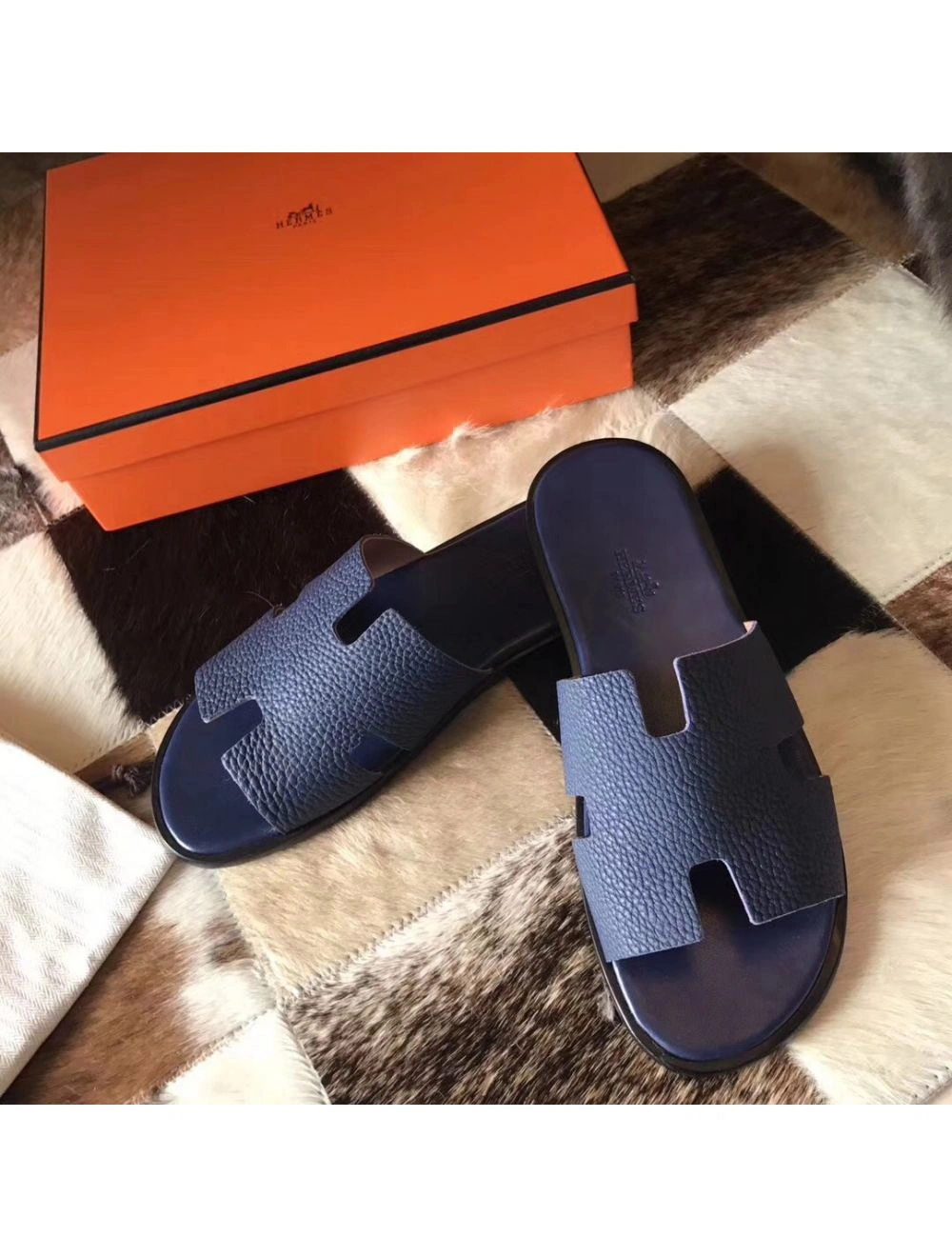 Hermes Izmir Sandals In Navy Blue Clemence Leather