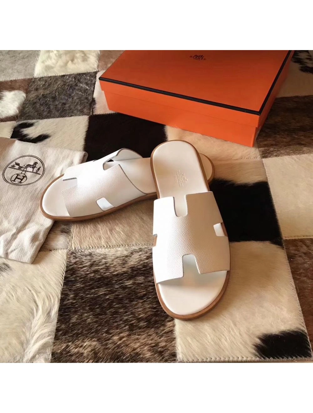 Hermes Izmir Sandals In White Epsom Leather