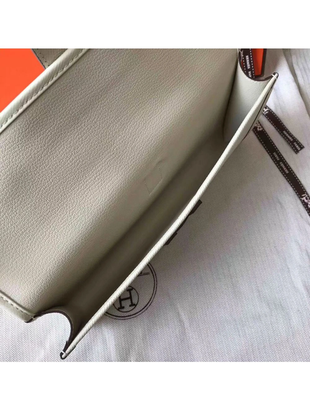 Hermes Jige Elan 29 Clutch In White Epsom Leather