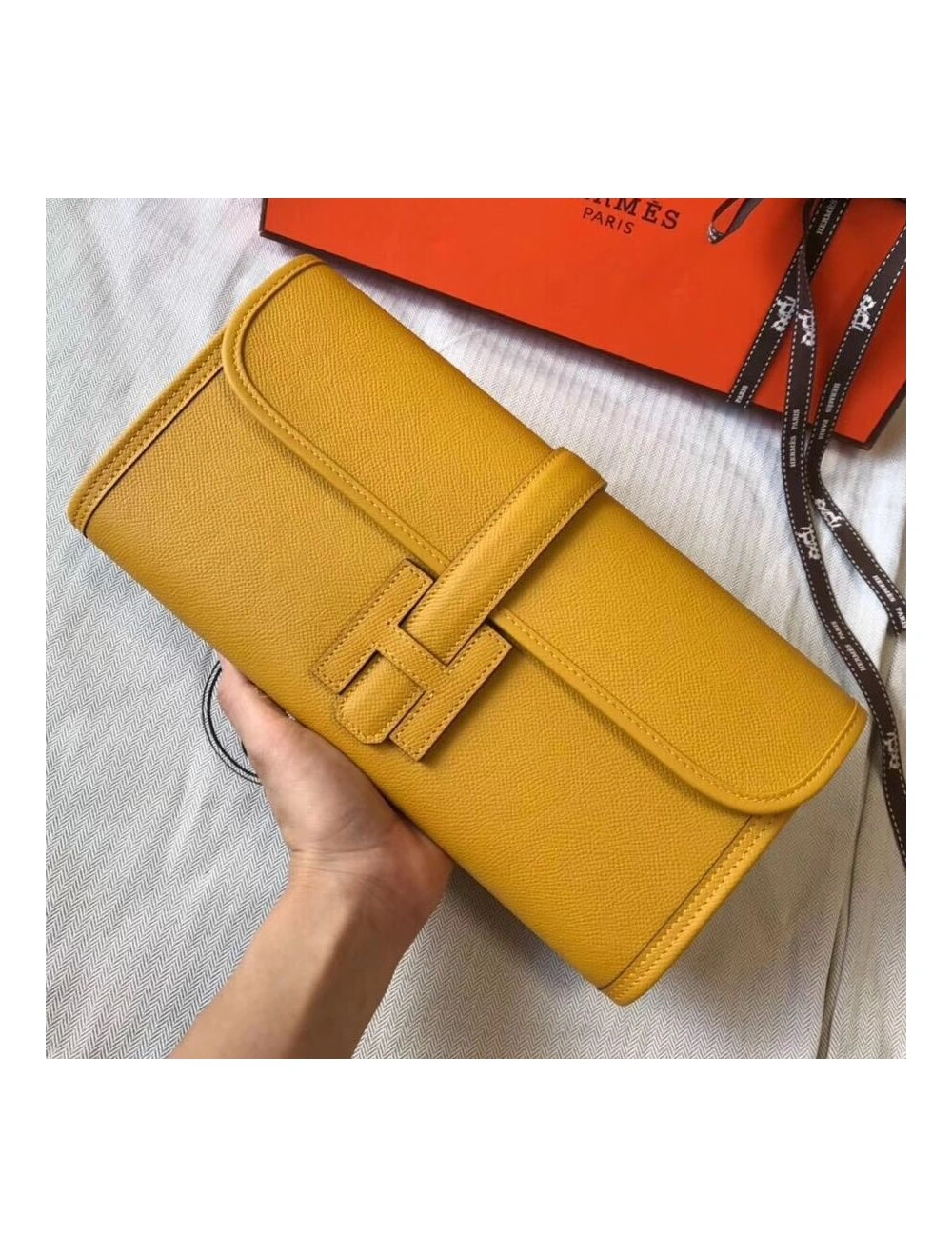 Hermes Jige Elan 29 Clutch In Yellow Epsom Leather