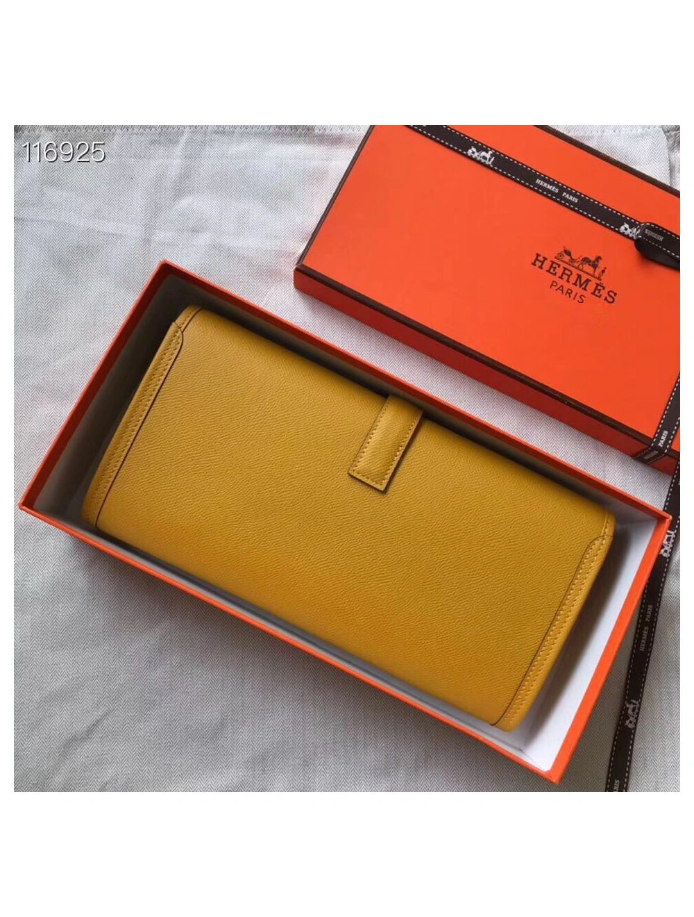 Hermes Jige Elan 29 Clutch In Yellow Epsom Leather