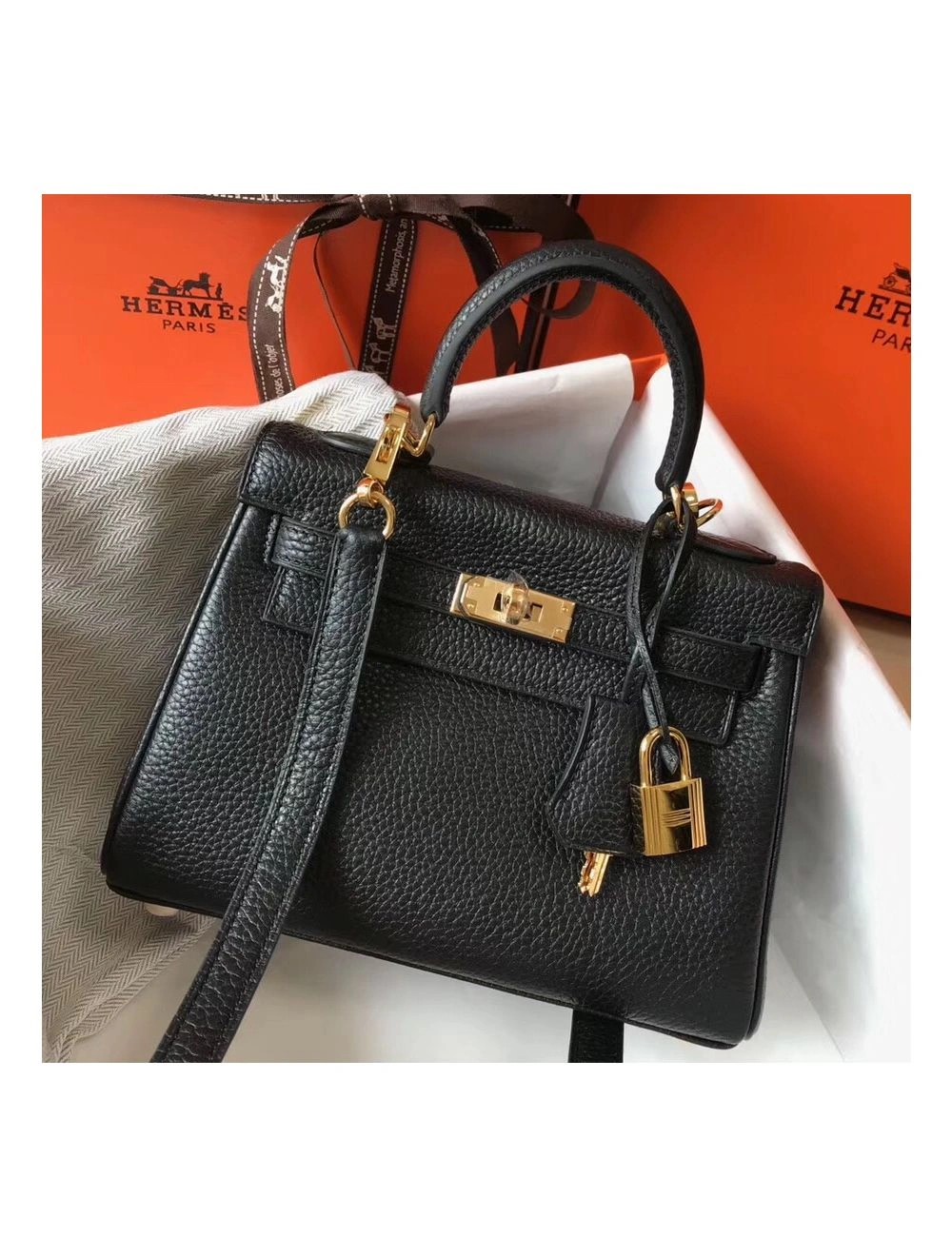 Hermes Kelly 20cm Bag In Black Clemence Leather GHW