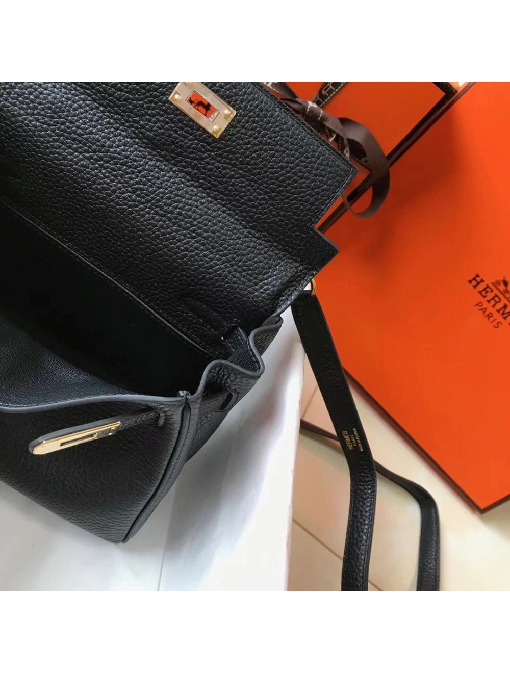 Hermes Kelly 20cm Bag In Black Clemence Leather GHW