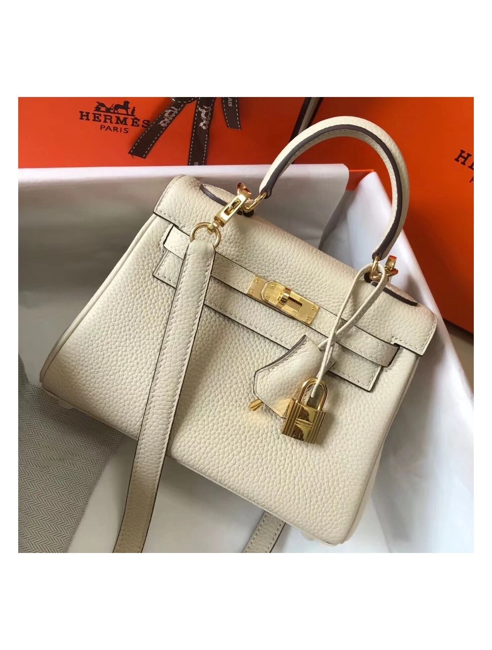 Hermes Kelly 20cm Bag In Craie Clemence Leather GHW