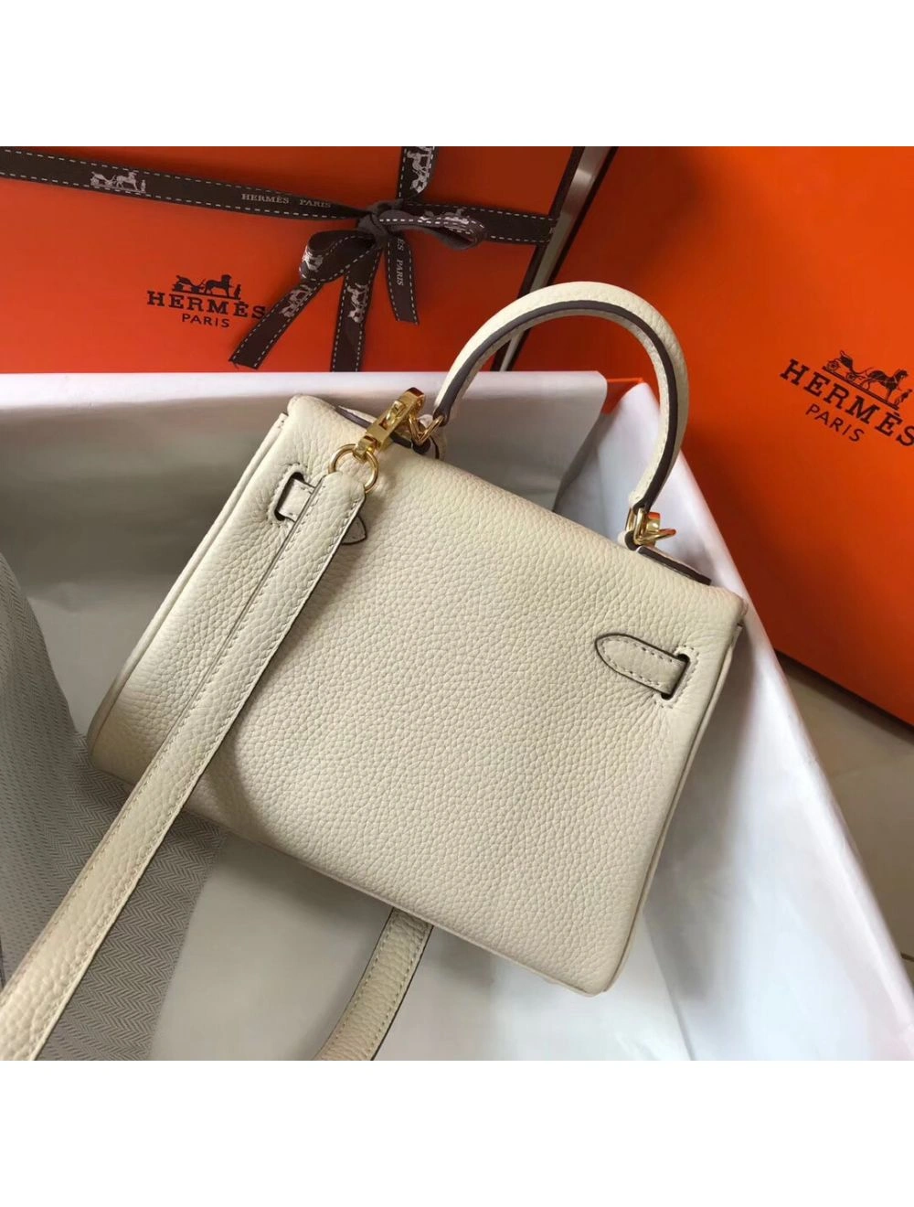 Hermes Kelly 20cm Bag In Craie Clemence Leather GHW