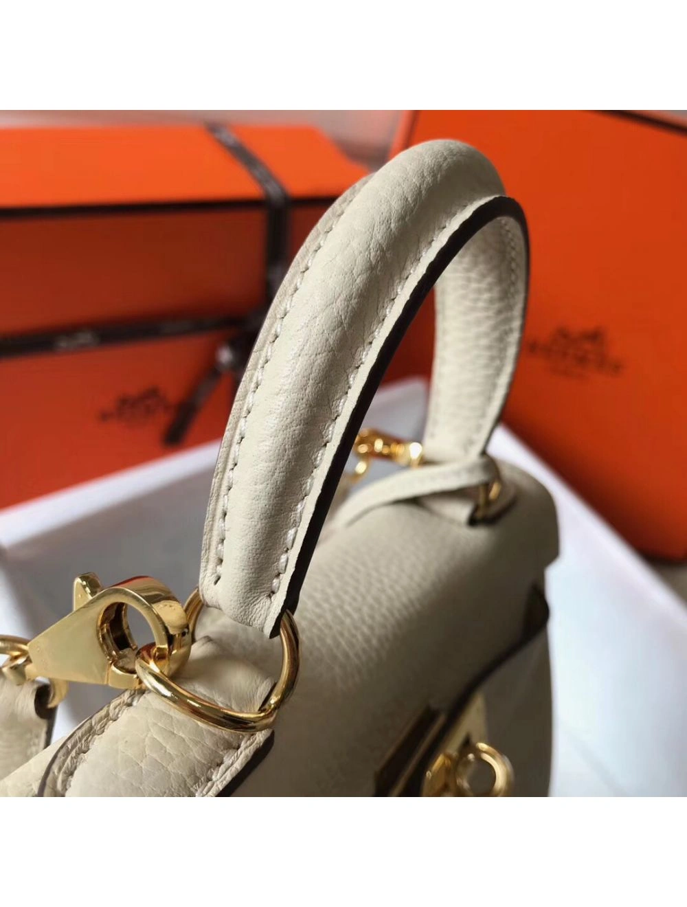 Hermes Kelly 20cm Bag In Craie Clemence Leather GHW