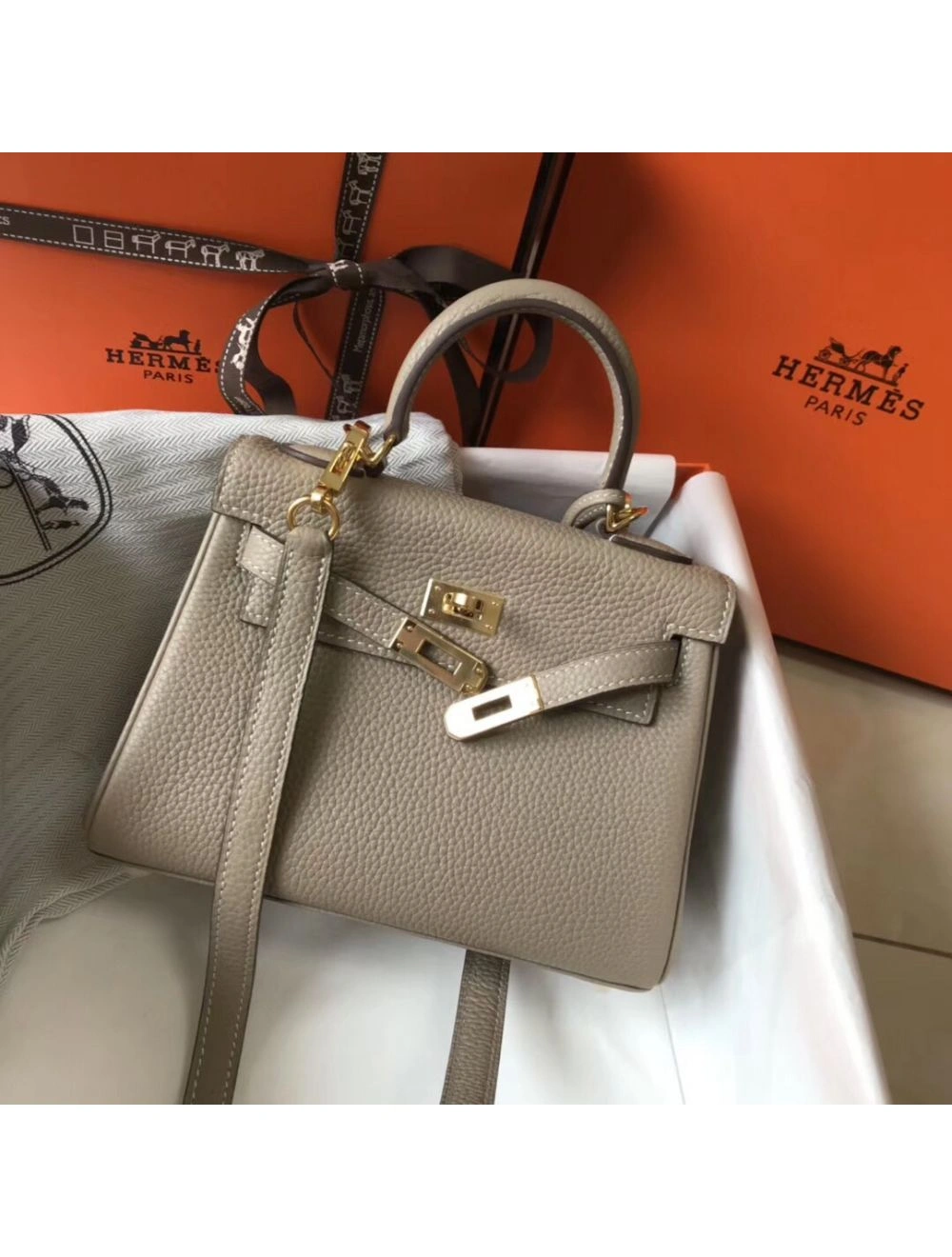 Hermes Kelly 20cm Bag In Grey Clemence Leather GHW