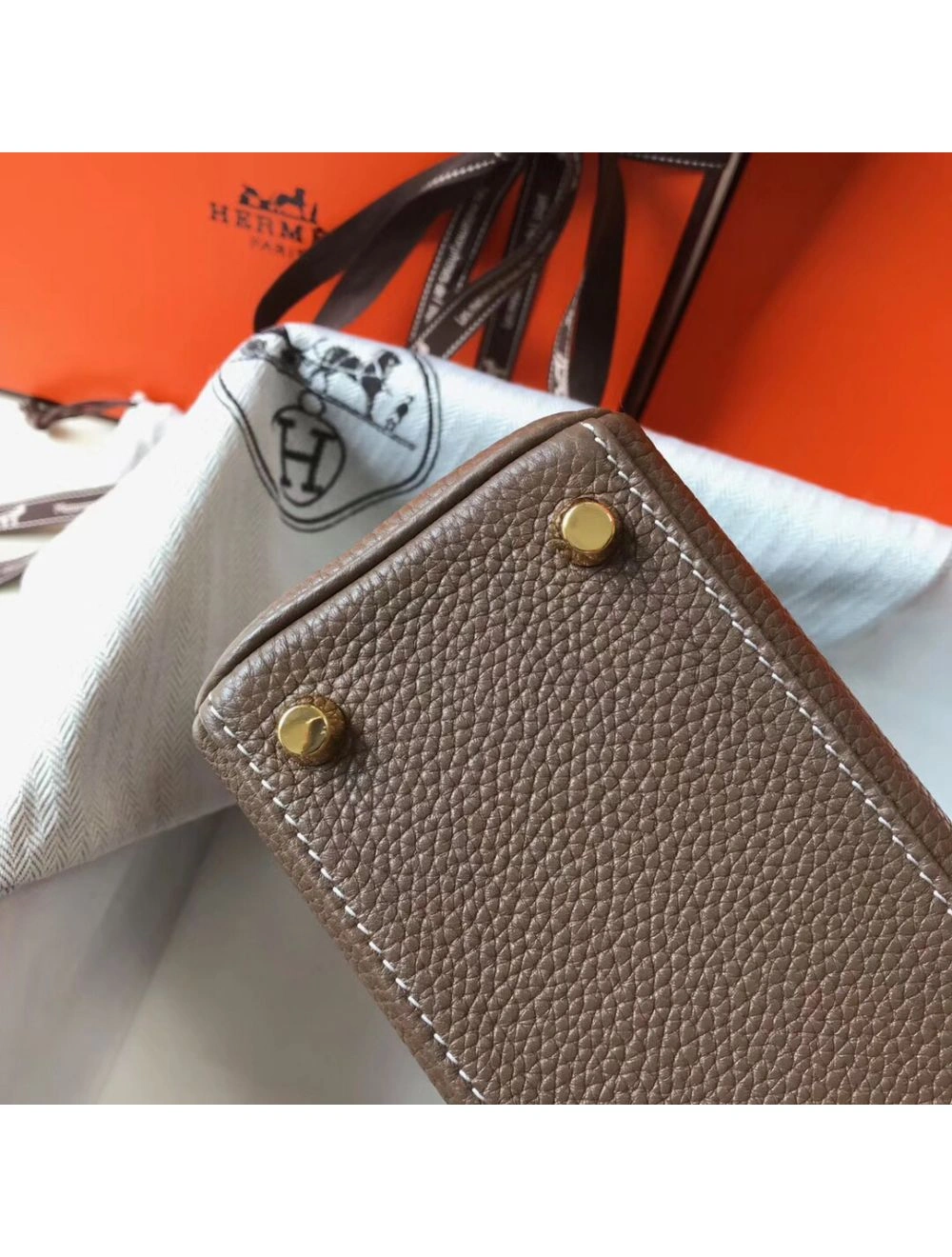 Hermes Kelly 20cm Bag In Taupe Clemence Leather GHW