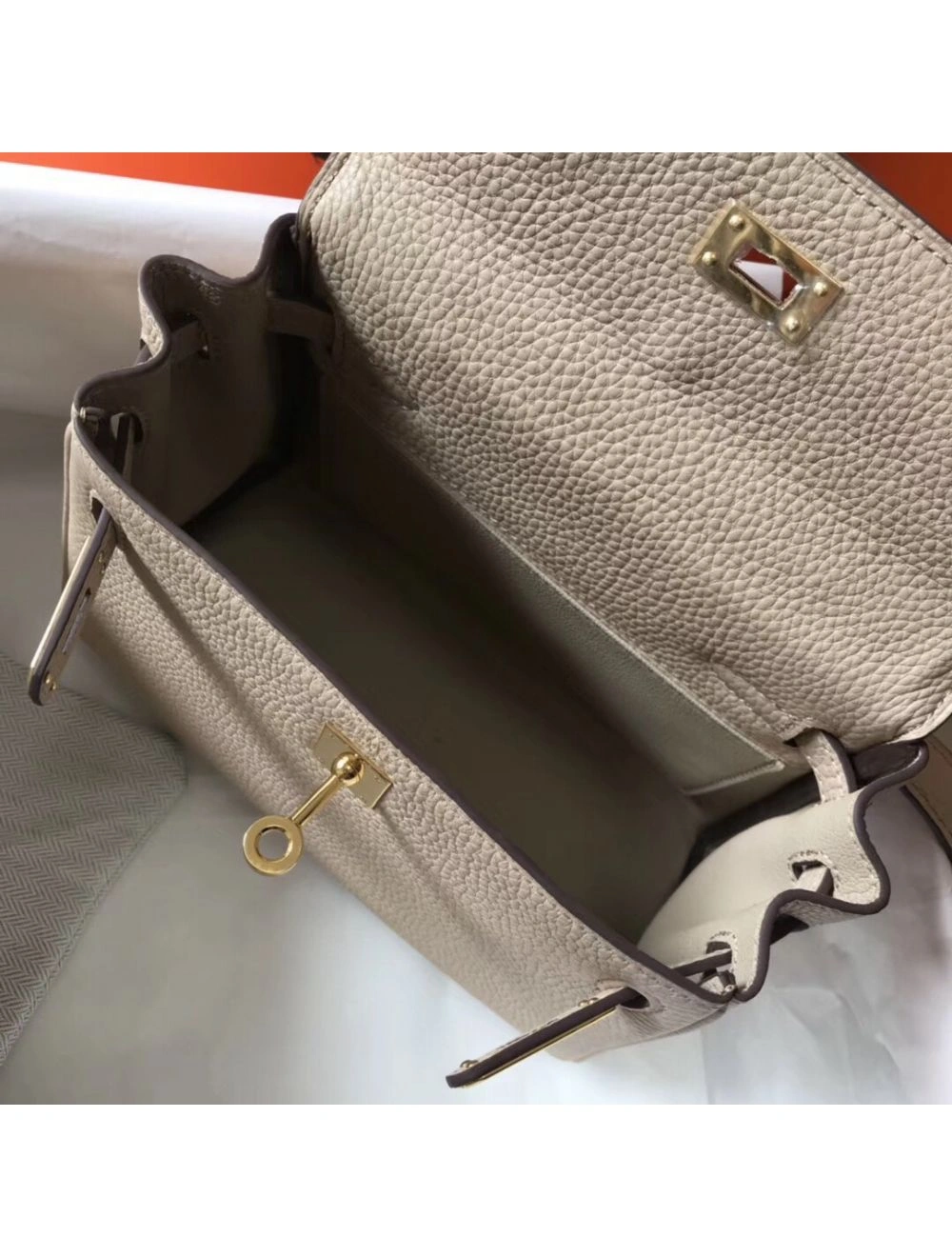 Hermes Kelly 20cm Bag In Trench Clemence Leather GHW