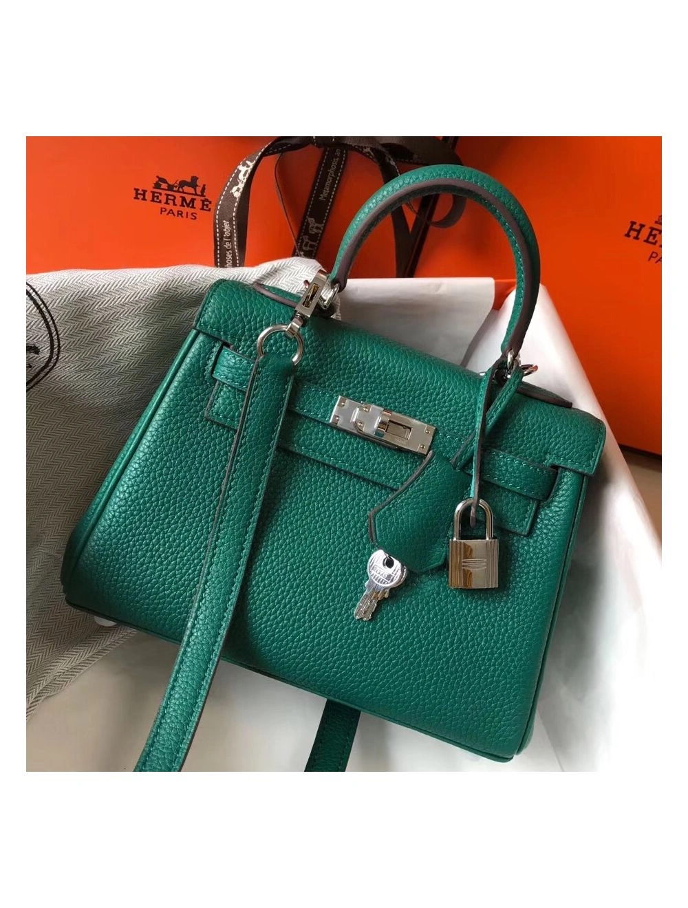 Hermes Kelly 20cm Bag In Vert Vertigo Clemence Leather PHW