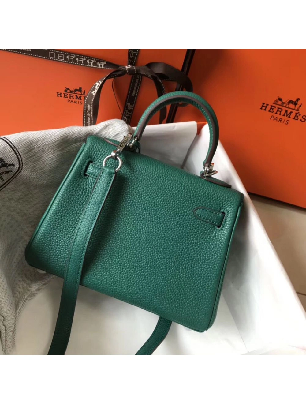 Hermes Kelly 20cm Bag In Vert Vertigo Clemence Leather PHW