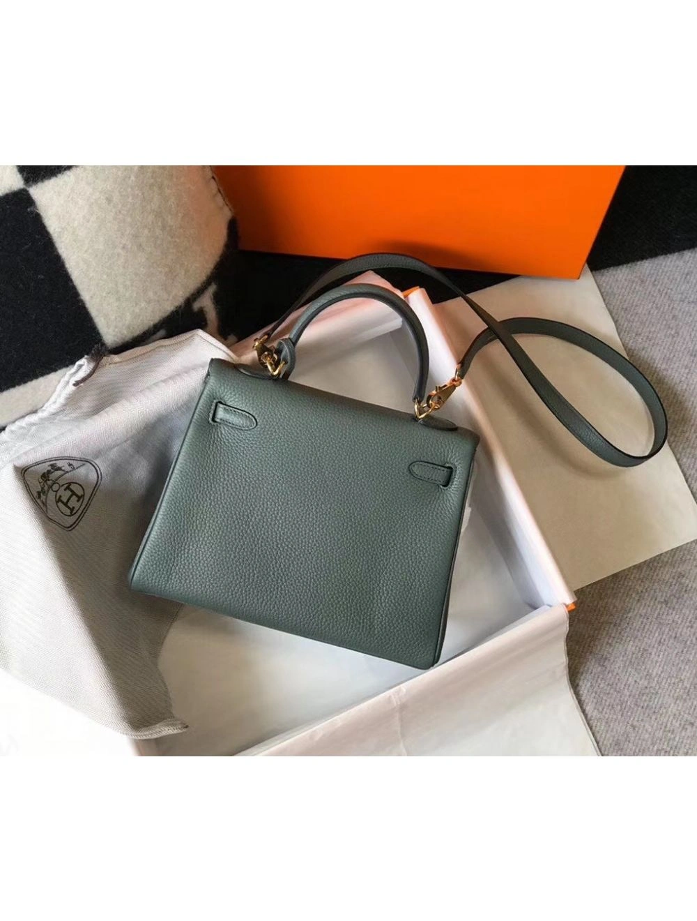 Hermes Kelly 25cm Retourne Bag In Vert Amande Clemence Leather