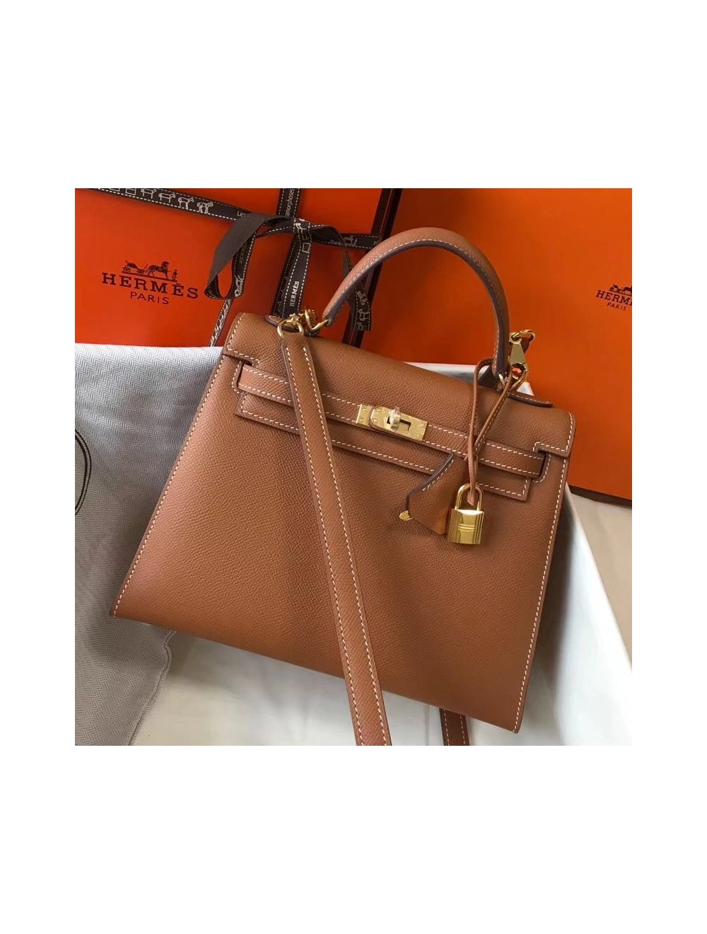 Hermes Kelly 25cm Sellier Bag In Gold Epsom Leather