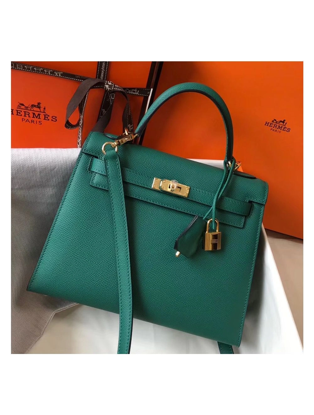 Hermes Kelly 25cm Sellier Bag In Malachite Epsom Leather